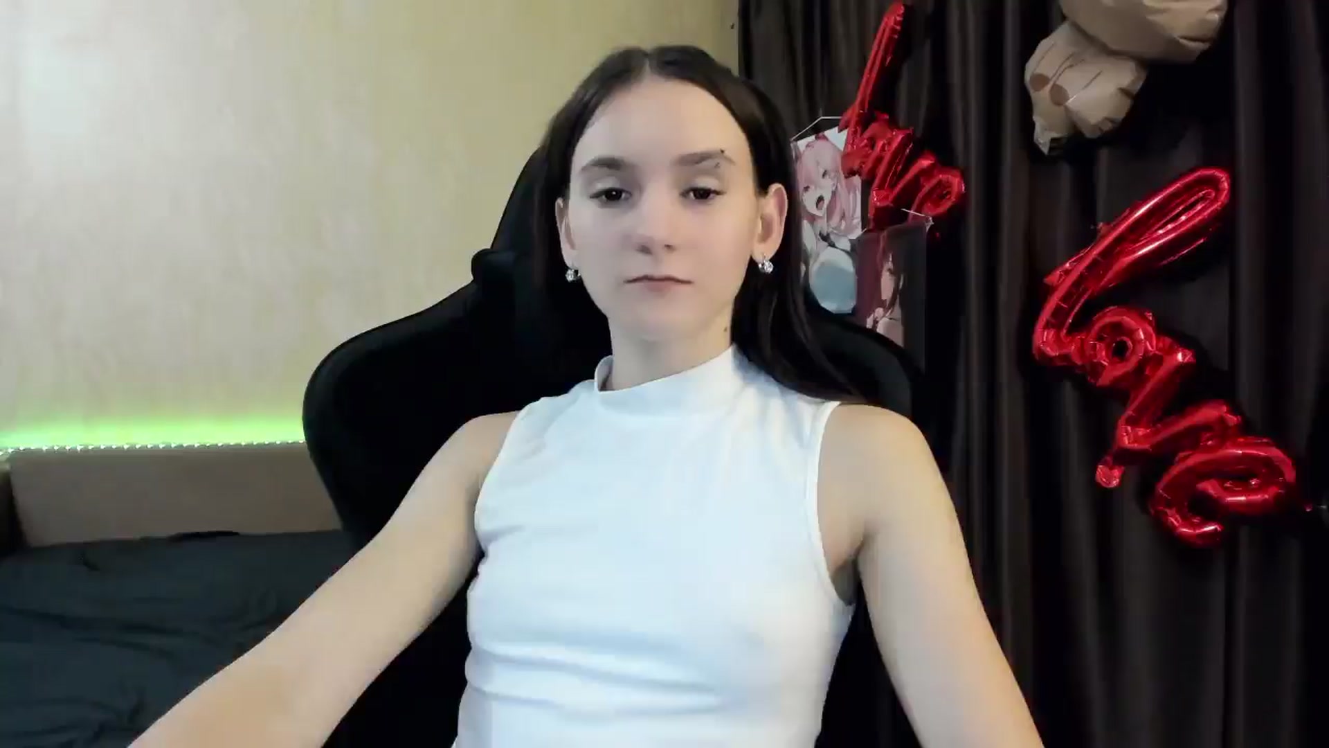 Gallery image thumbnail from Madison_Burke's myfreecams stream on, 11/12/2025, 24:10 image 16 of 20