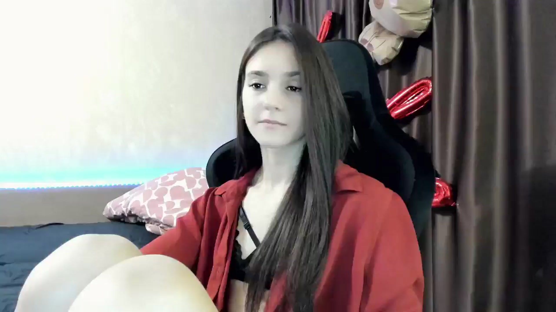 Gallery image thumbnail from Madison_Burke's myfreecams stream on, 11/14/2025, 24:14 image 7 of 20