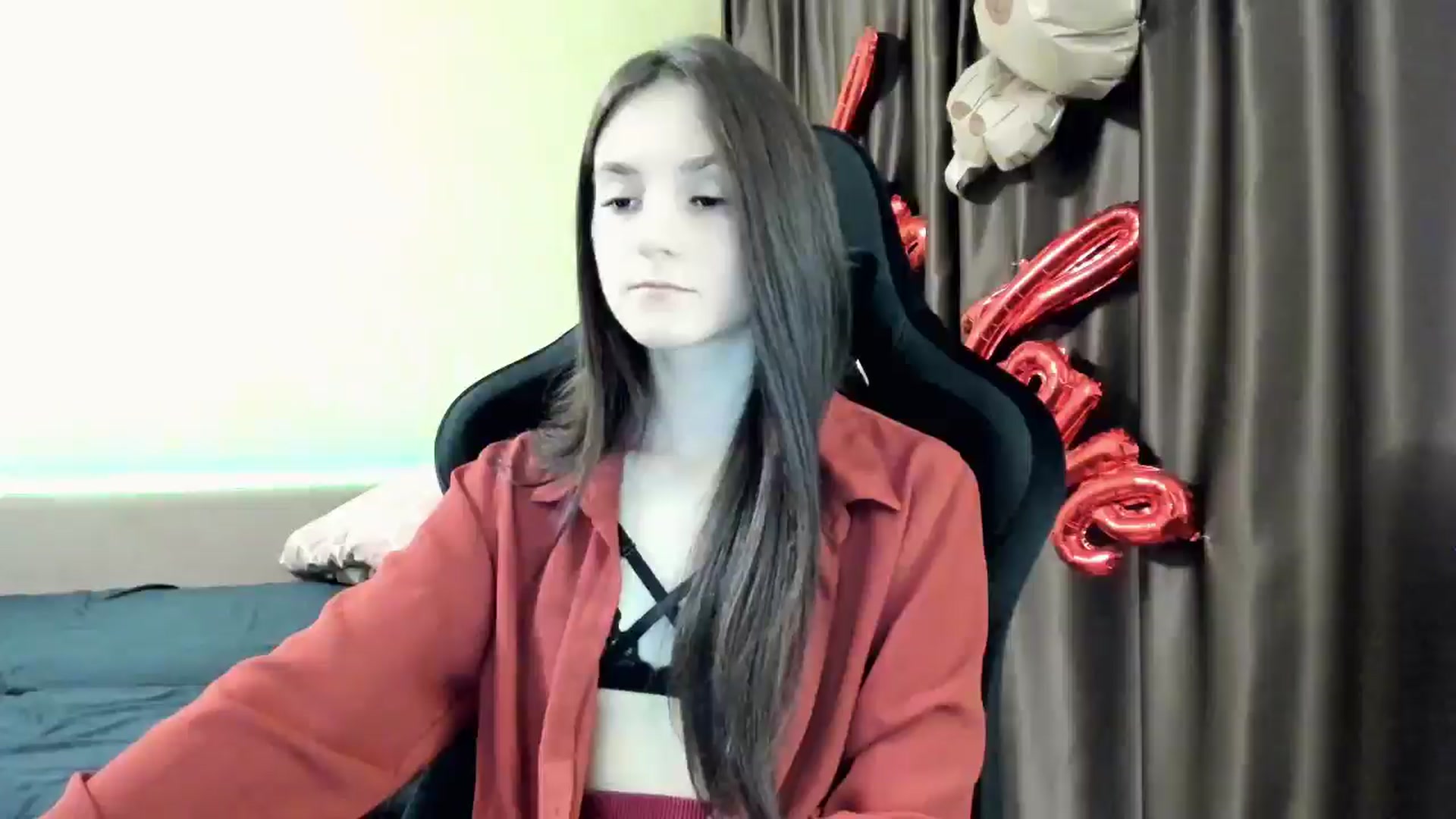 Gallery image thumbnail from Madison_Burke's myfreecams stream on, 11/14/2025, 24:14 image 14 of 20