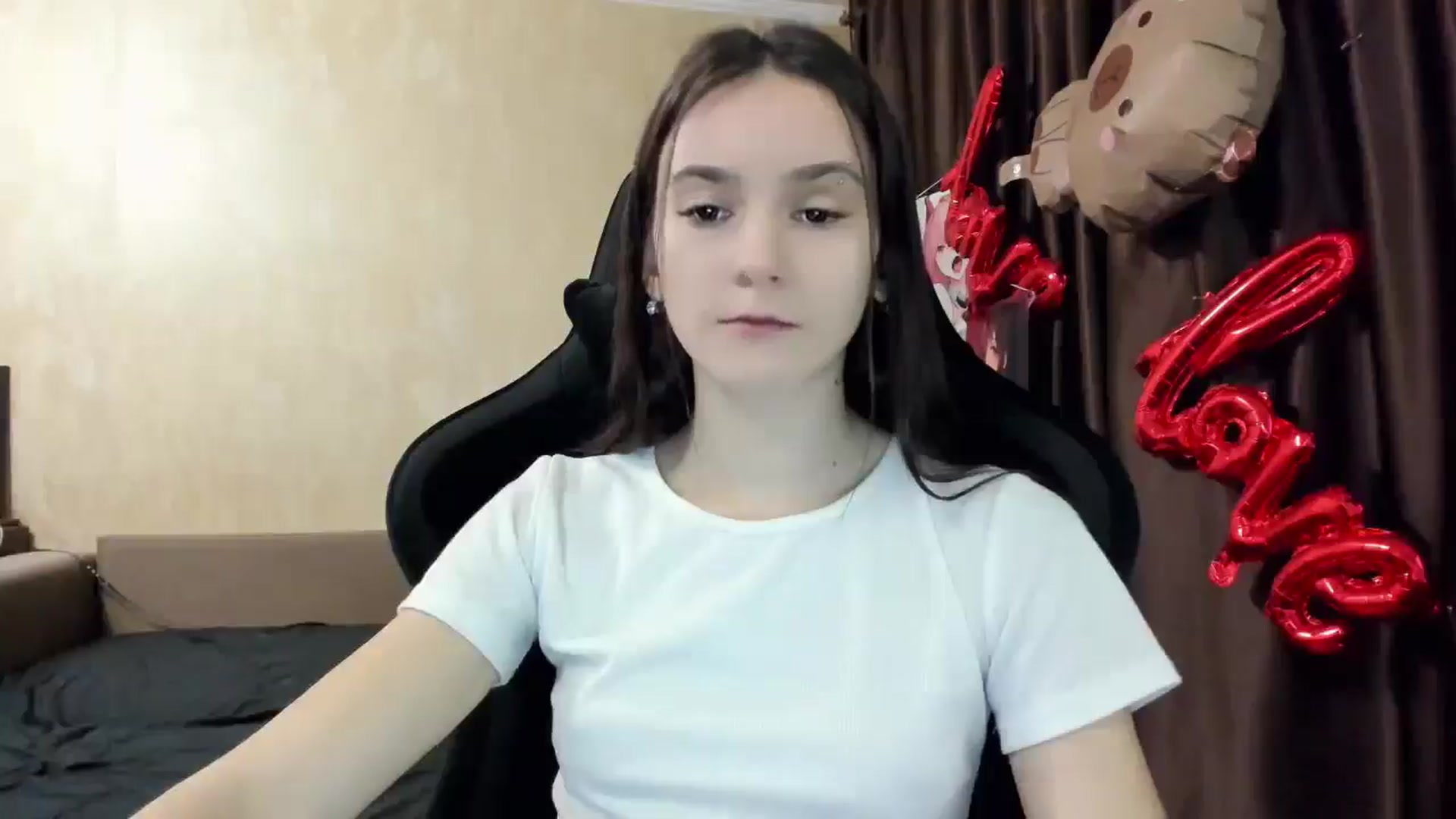 Gallery image thumbnail from Madison_Burke's myfreecams stream on, 11/20/2025, 19:07 image 9 of 20