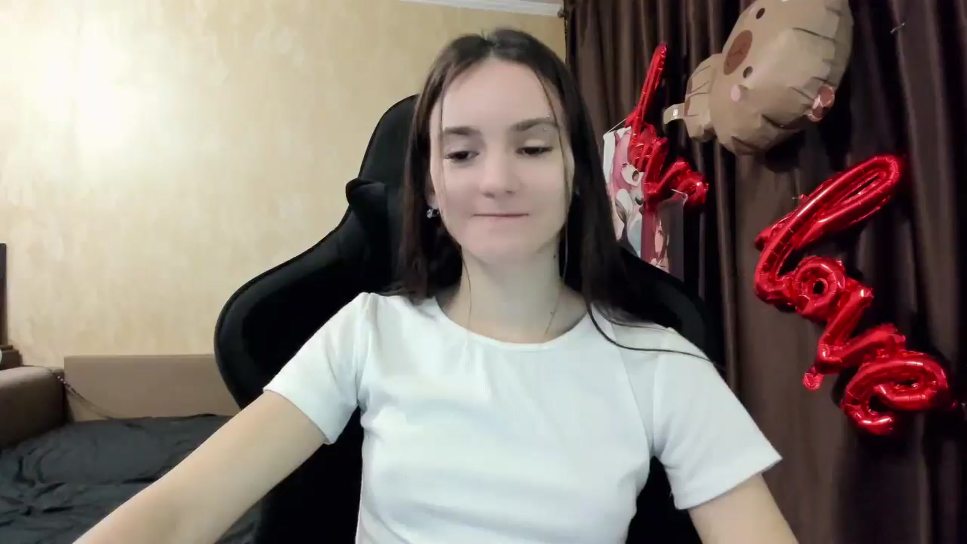 Gallery image thumbnail from Madison_Burke's myfreecams stream on, 11/20/2025, 19:07 image 14 of 20