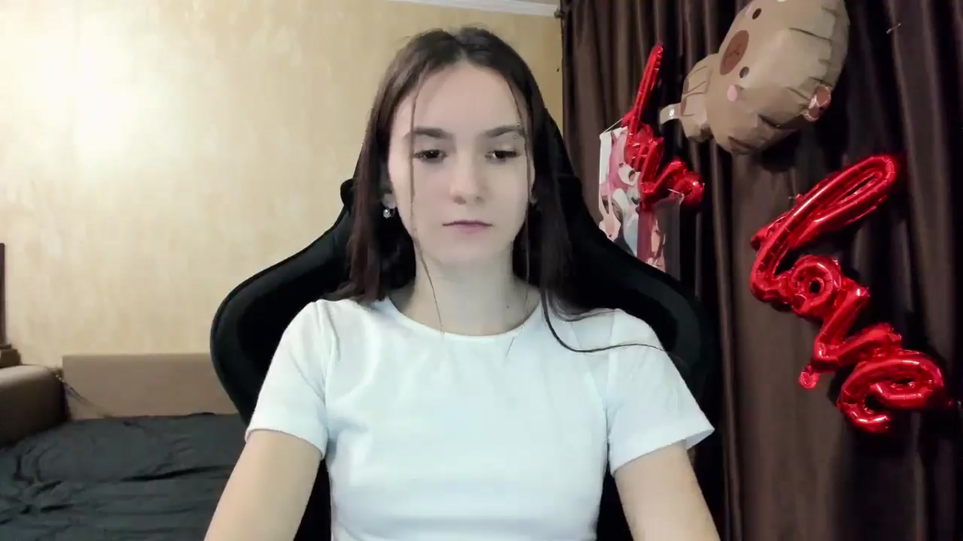 Gallery image thumbnail from Madison_Burke's myfreecams stream on, 11/20/2025, 19:07 image 17 of 20