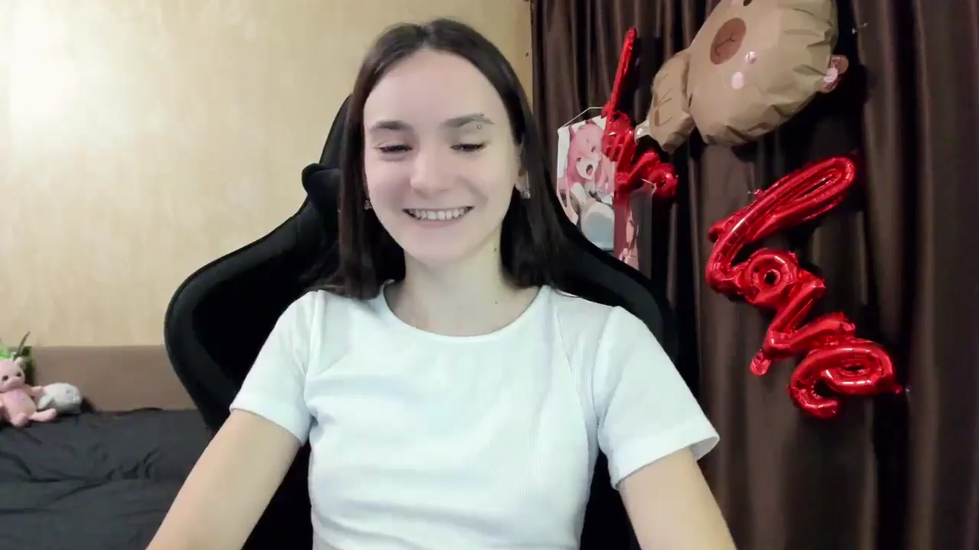 Gallery image thumbnail from Madison_Burke's myfreecams stream on, 11/20/2025, 22:37 image 17 of 20