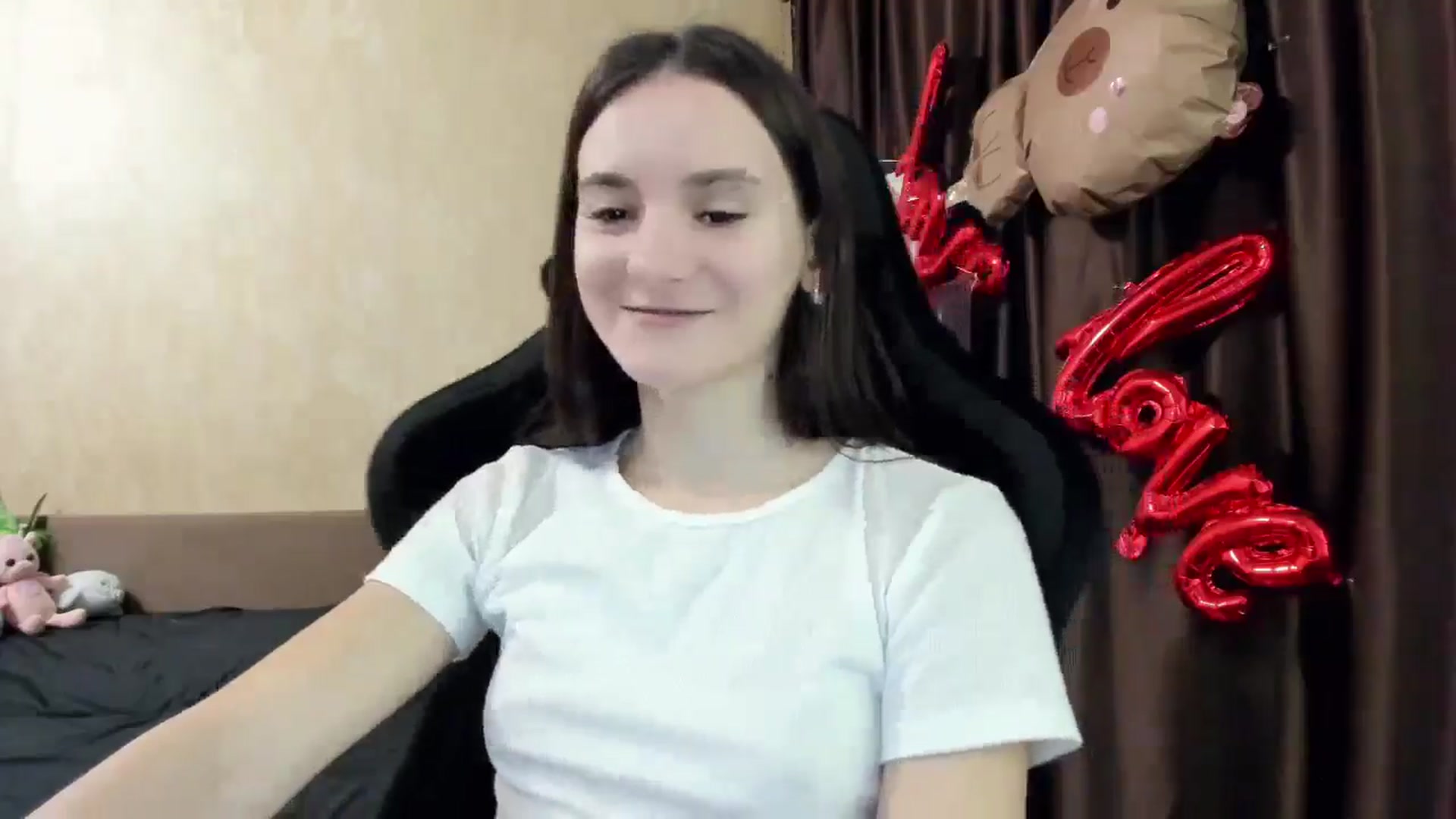 Gallery image thumbnail from Madison_Burke's myfreecams stream on, 11/20/2025, 22:37 image 18 of 20