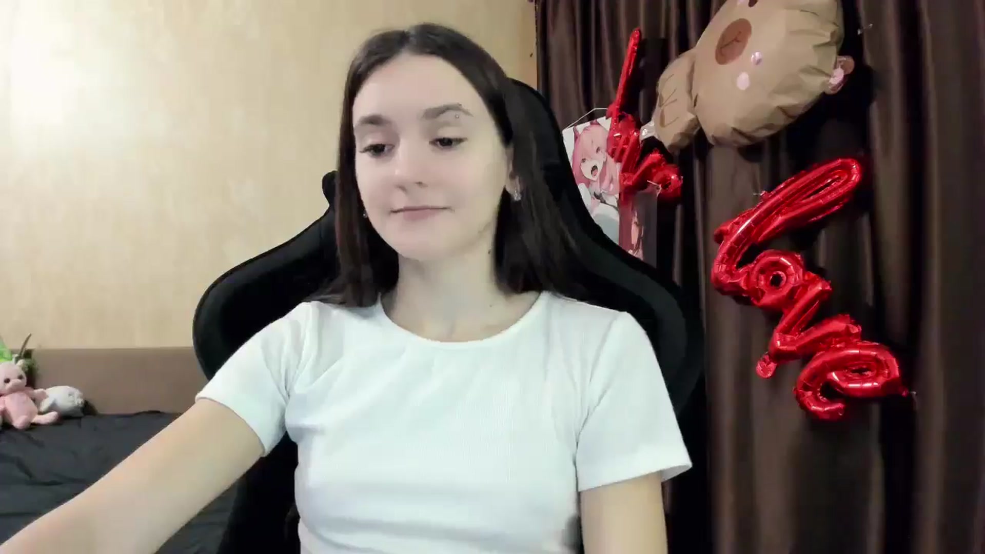 Gallery image thumbnail from Madison_Burke's myfreecams stream on, 11/20/2025, 22:37 image 19 of 20