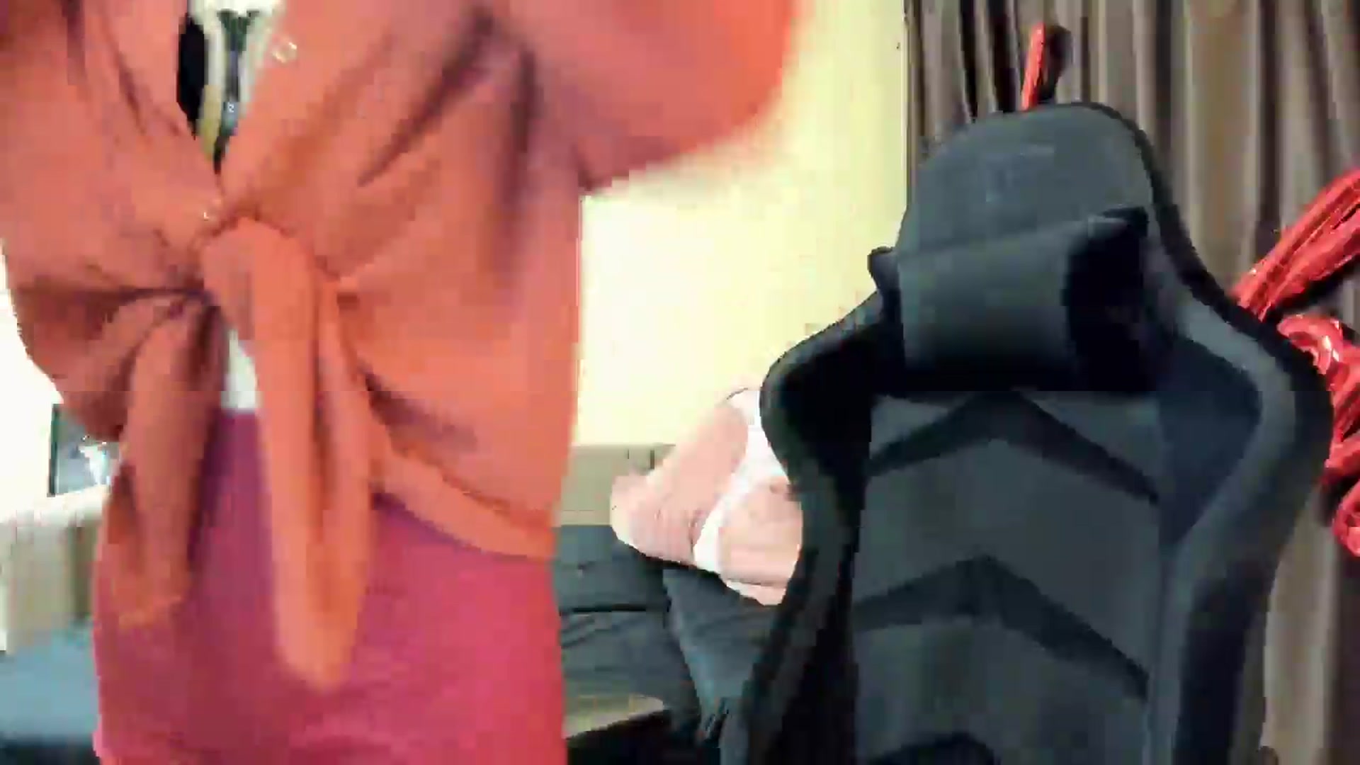 Gallery image thumbnail from Madison_Burke's myfreecams stream on, 11/25/2025, 07:36 image 18 of 20