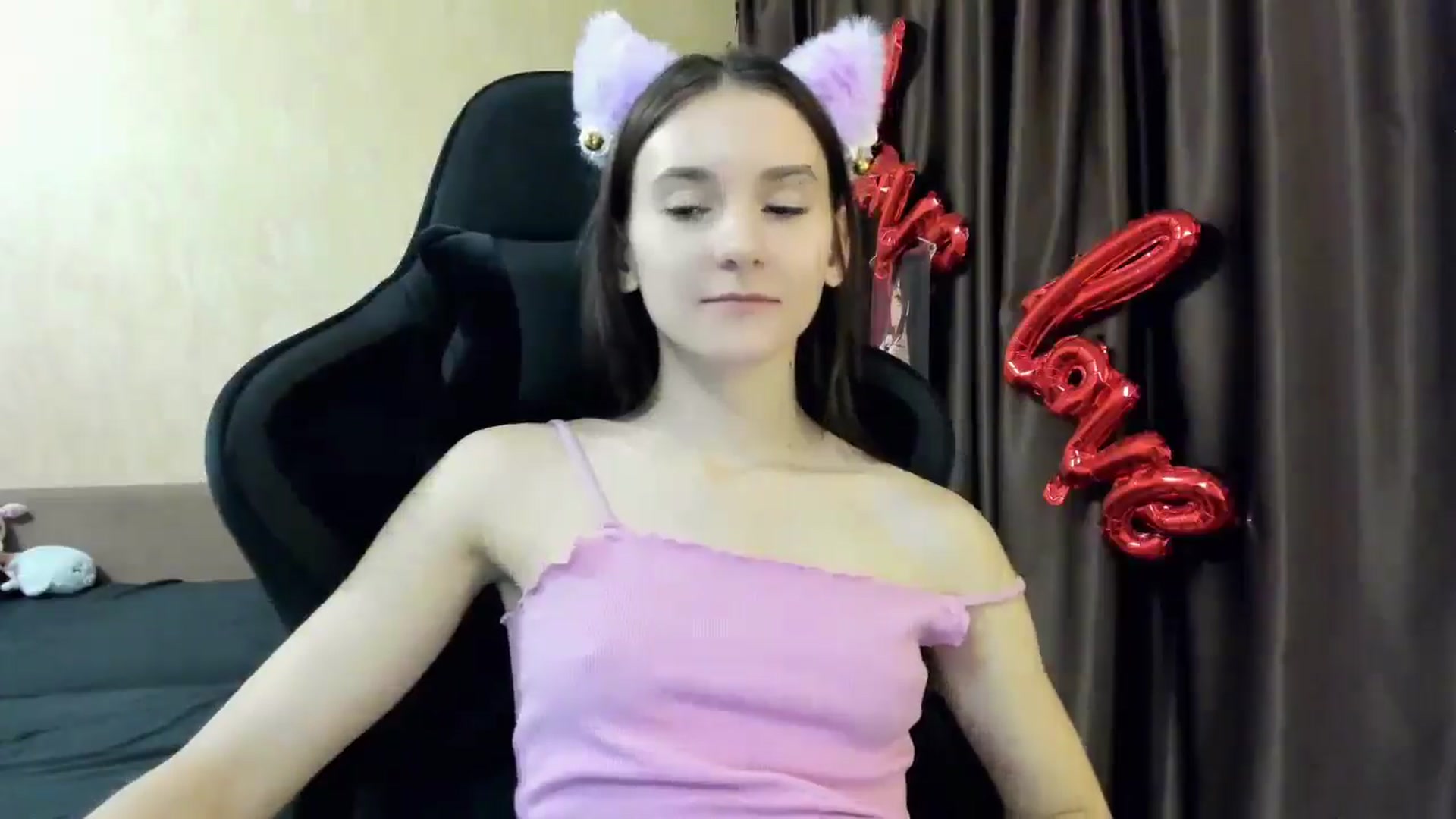 Gallery image thumbnail from Madison_Burke's myfreecams stream on, 11/27/2025, 24:33 image 17 of 20