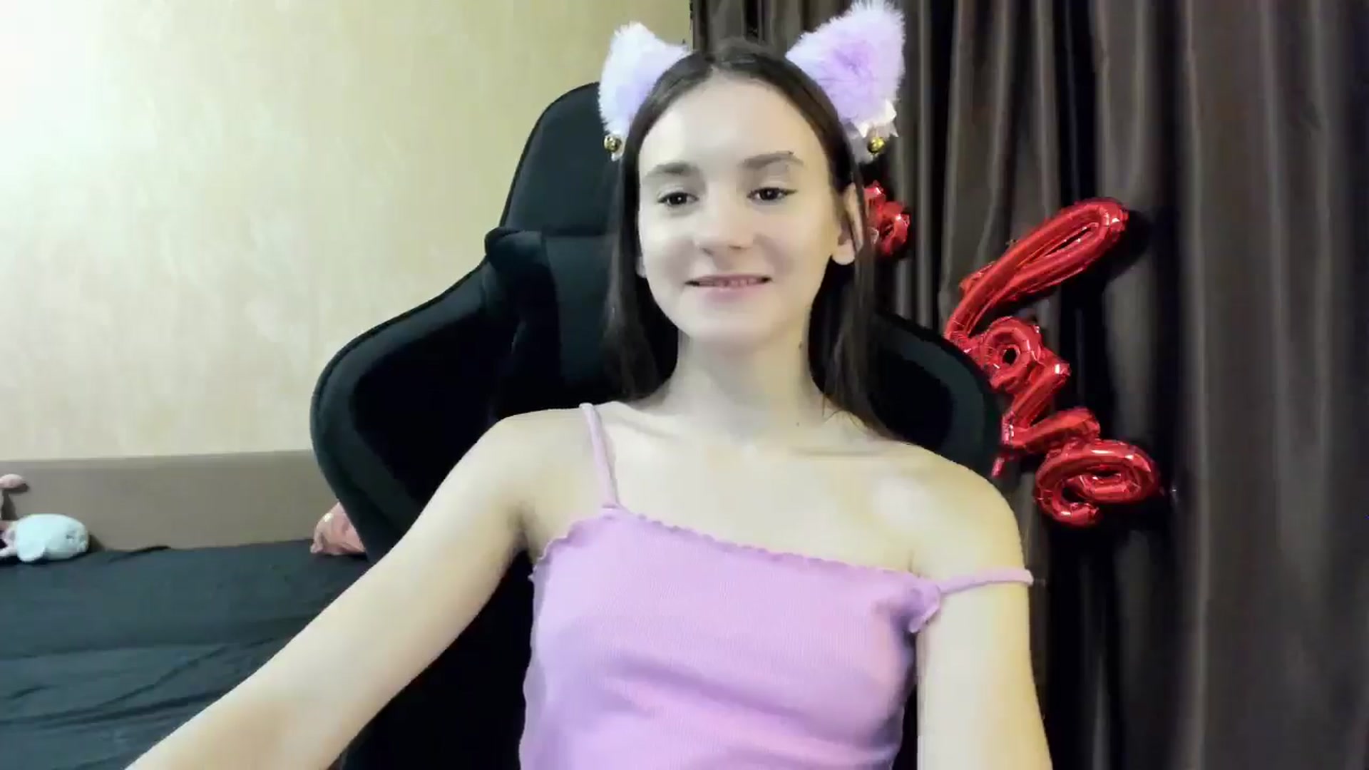 Gallery image thumbnail from Madison_Burke's myfreecams stream on, 11/27/2025, 24:33 image 18 of 20