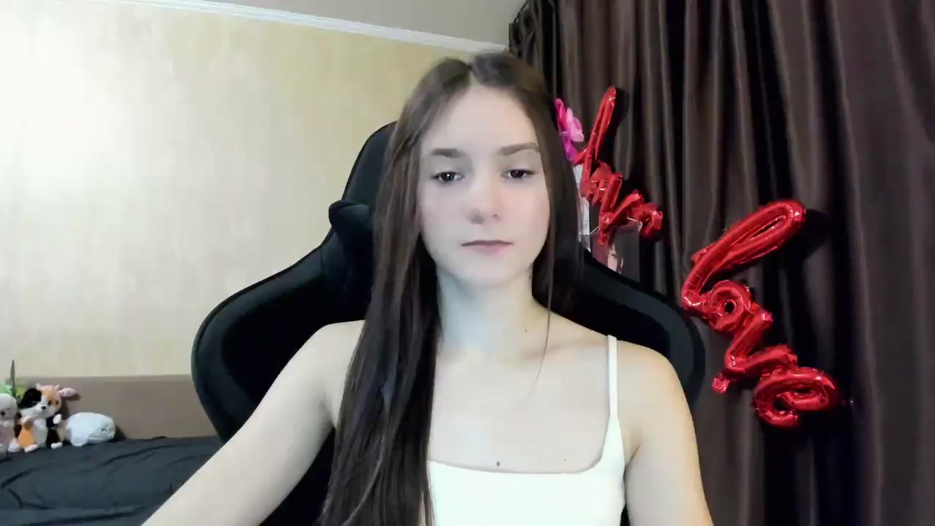 Gallery image thumbnail from Madison_Burke's myfreecams stream on, 11/28/2025, 24:06 image 2 of 20