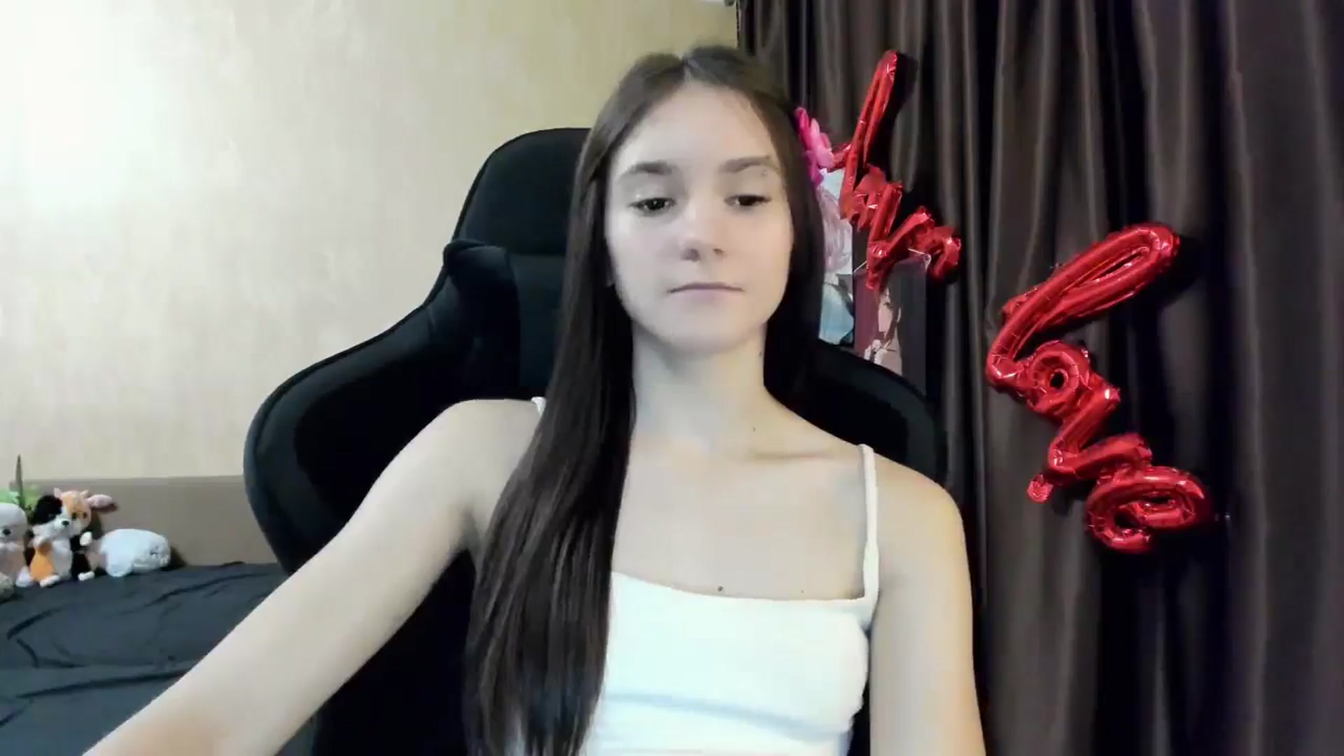 Gallery image thumbnail from Madison_Burke's myfreecams stream on, 11/28/2025, 24:14 image 18 of 20