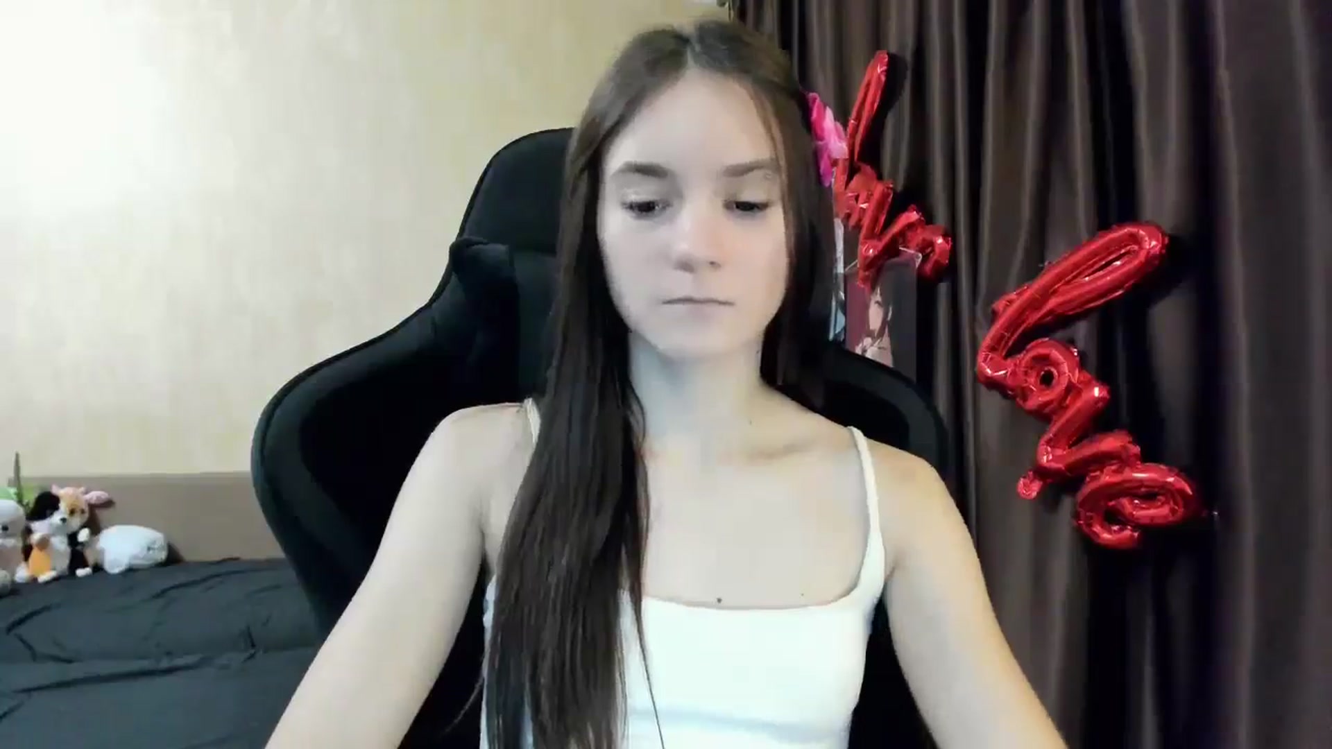Gallery image thumbnail from Madison_Burke's myfreecams stream on, 11/28/2025, 24:14 image 4 of 20