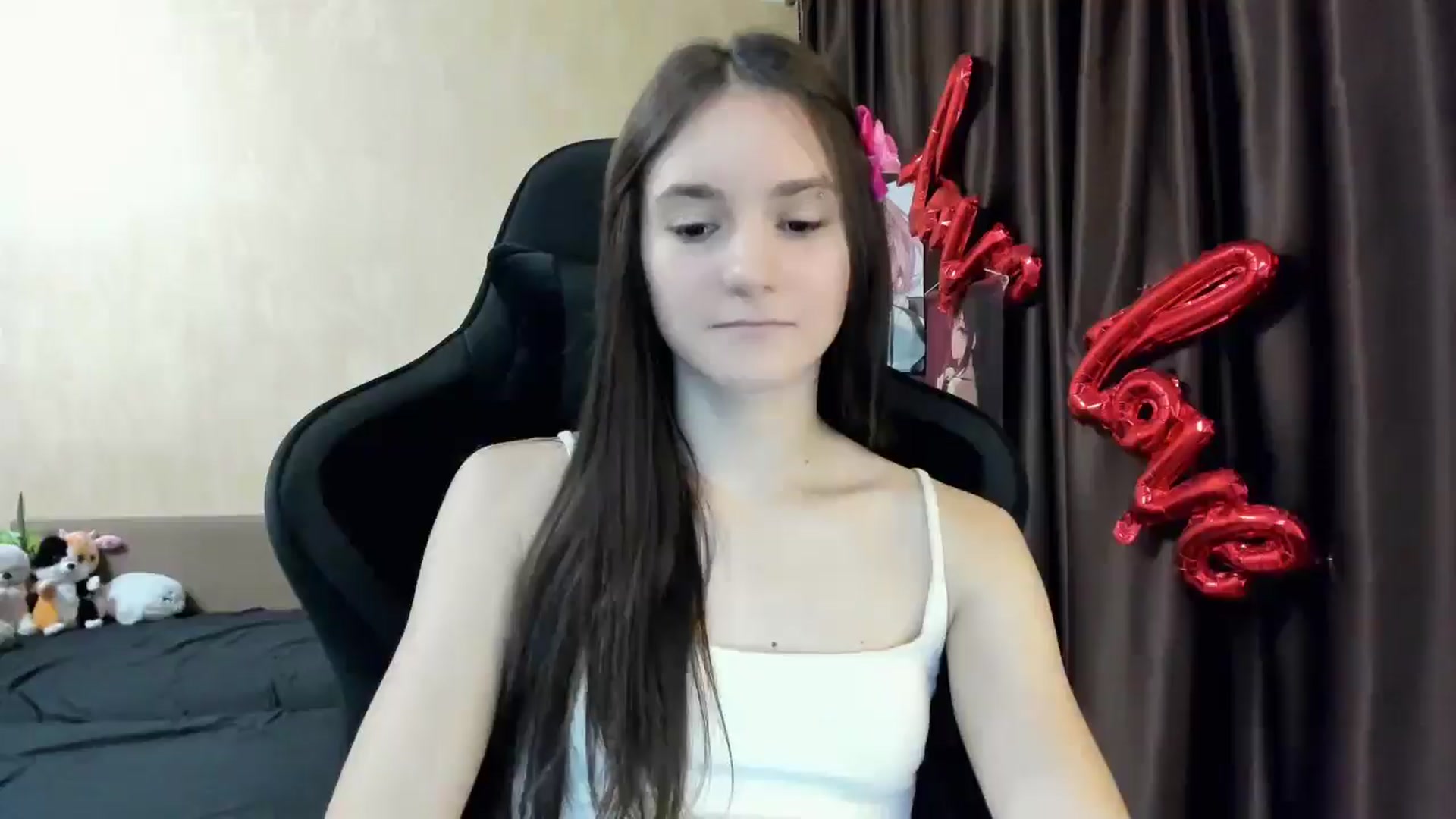 Gallery image thumbnail from Madison_Burke's myfreecams stream on, 11/28/2025, 24:14 image 10 of 20
