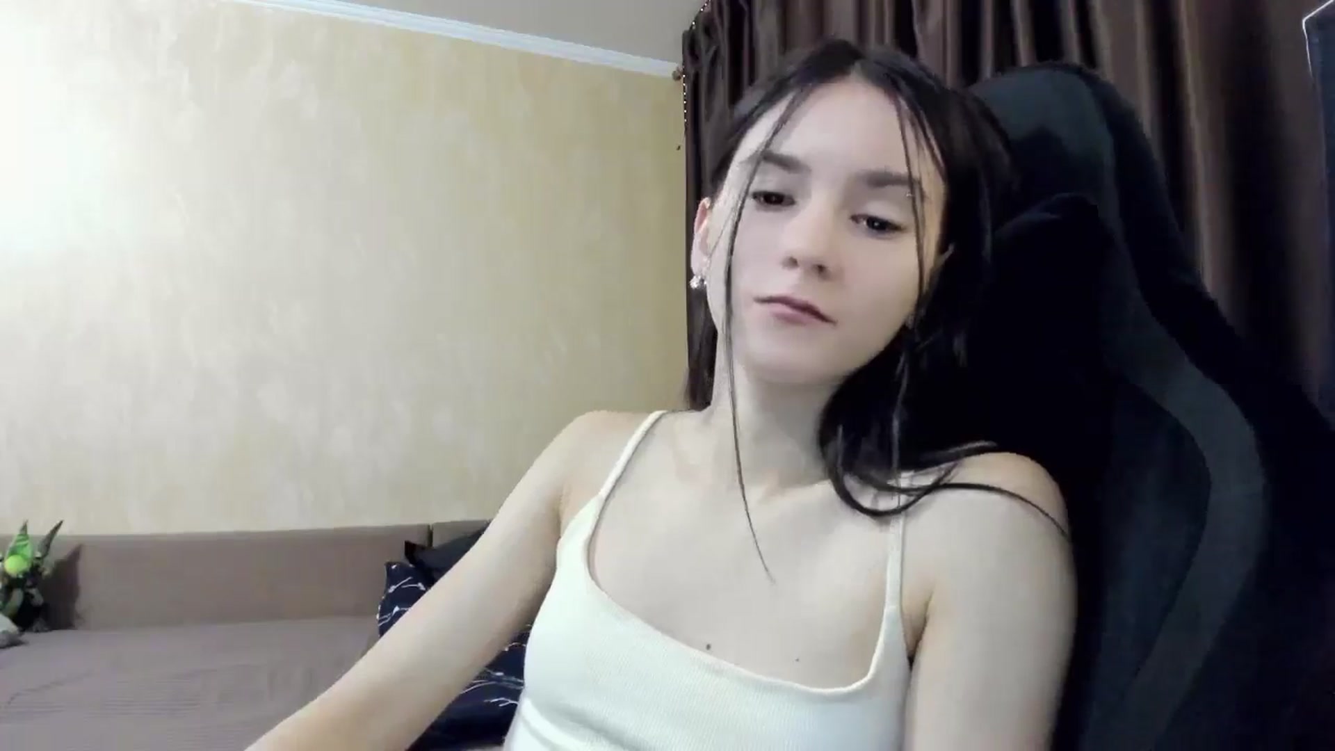 Gallery image thumbnail from Madison_Burke's myfreecams stream on, 12/02/2025, 24:21 image 5 of 20