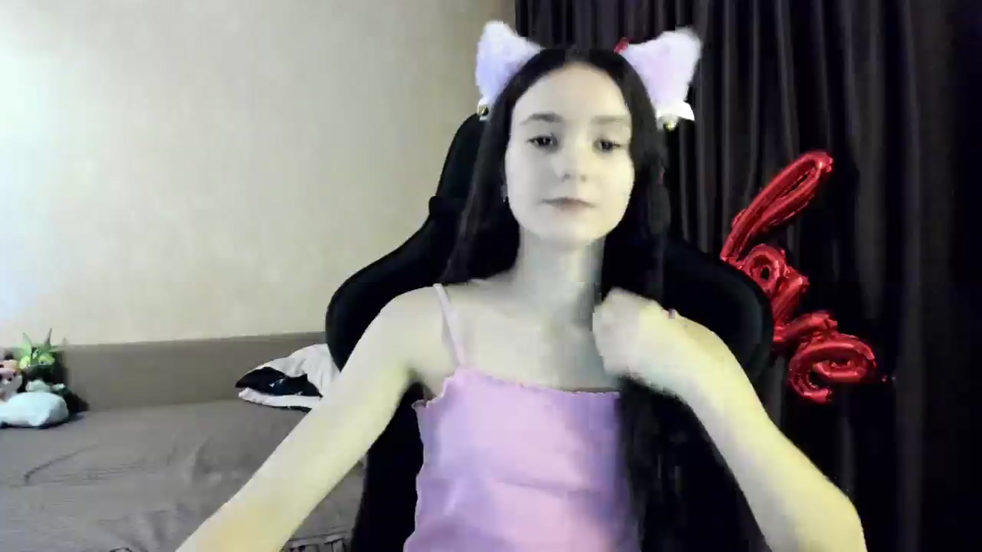 Gallery image thumbnail from Madison_Burke's myfreecams stream on, 12/07/2025, 18:00 image 2 of 20