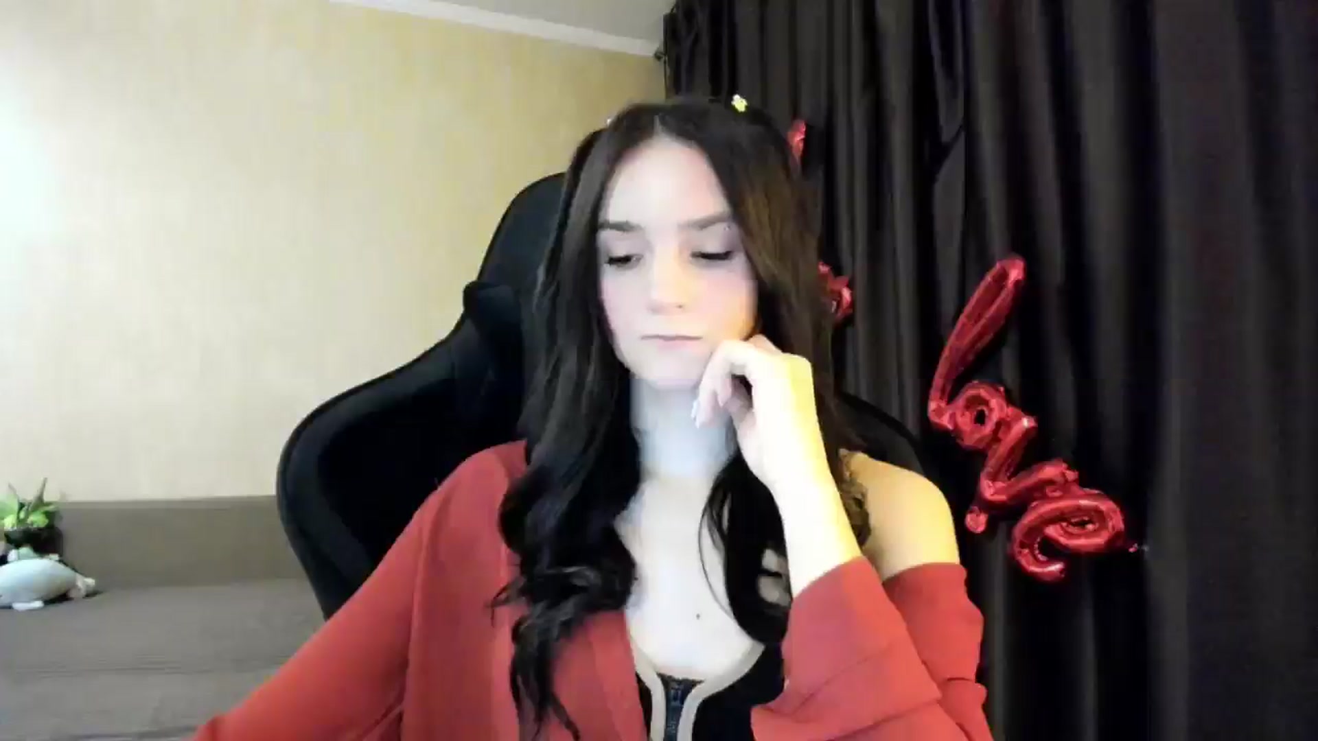 Gallery image thumbnail from Madison_Burke's myfreecams stream on, 12/10/2025, 21:57 image 9 of 20