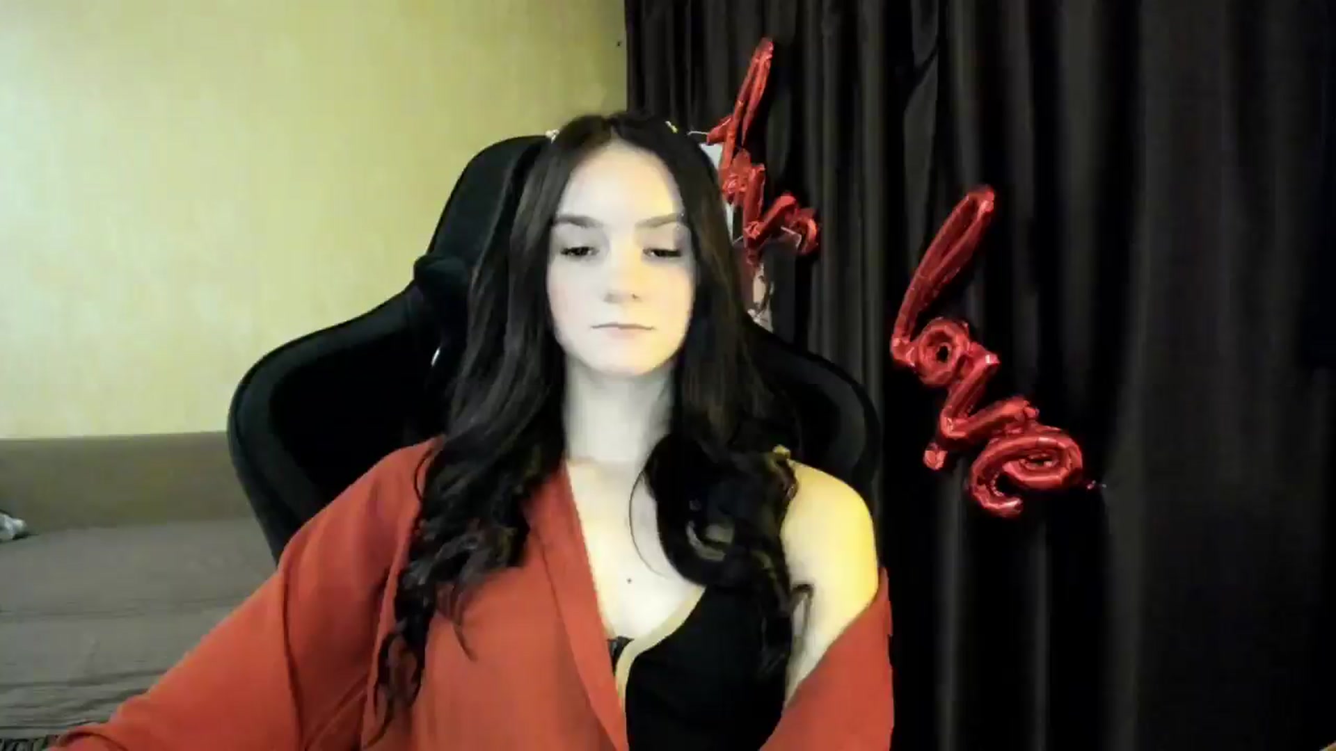 Gallery image thumbnail from Madison_Burke's myfreecams stream on, 12/10/2025, 21:57 image 18 of 20