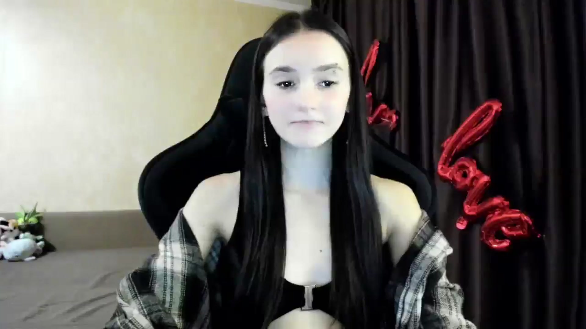 Gallery image thumbnail from Madison_Burke's myfreecams stream on, 12/13/2025, 17:53 image 8 of 20