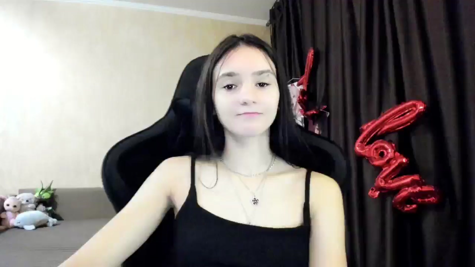 Gallery image thumbnail from Madison_Burke's myfreecams stream on, 12/18/2025, 23:54 image 17 of 20