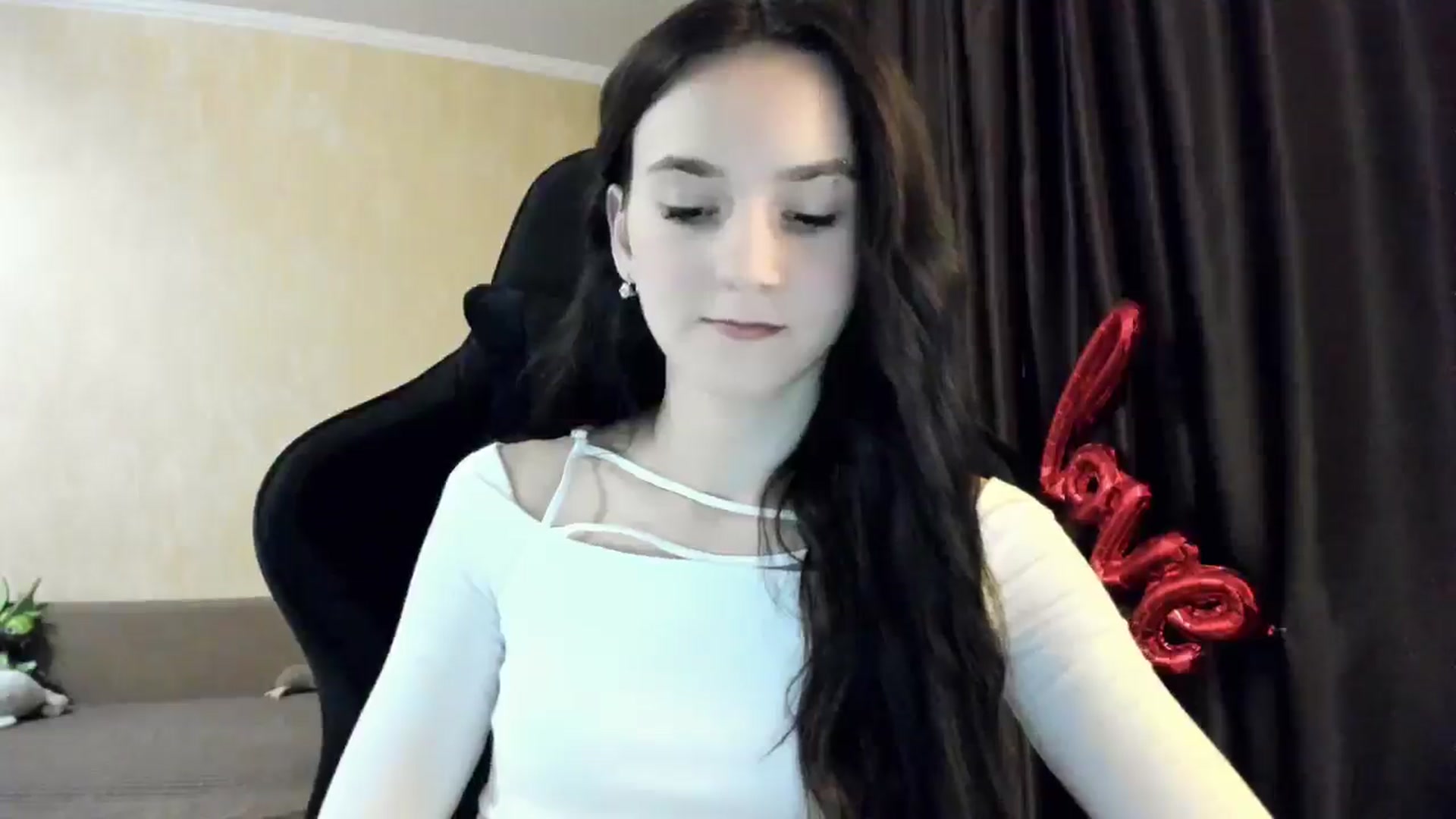 Gallery image thumbnail from Madison_Burke's myfreecams stream on, 12/21/2025, 19:59 image 6 of 20