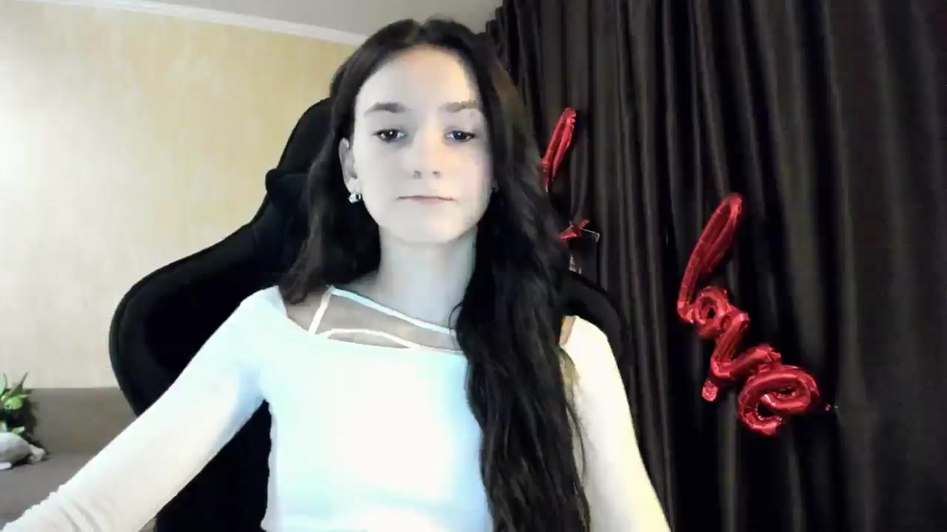 Gallery image thumbnail from Madison_Burke's myfreecams stream on, 12/21/2025, 19:59 image 20 of 20