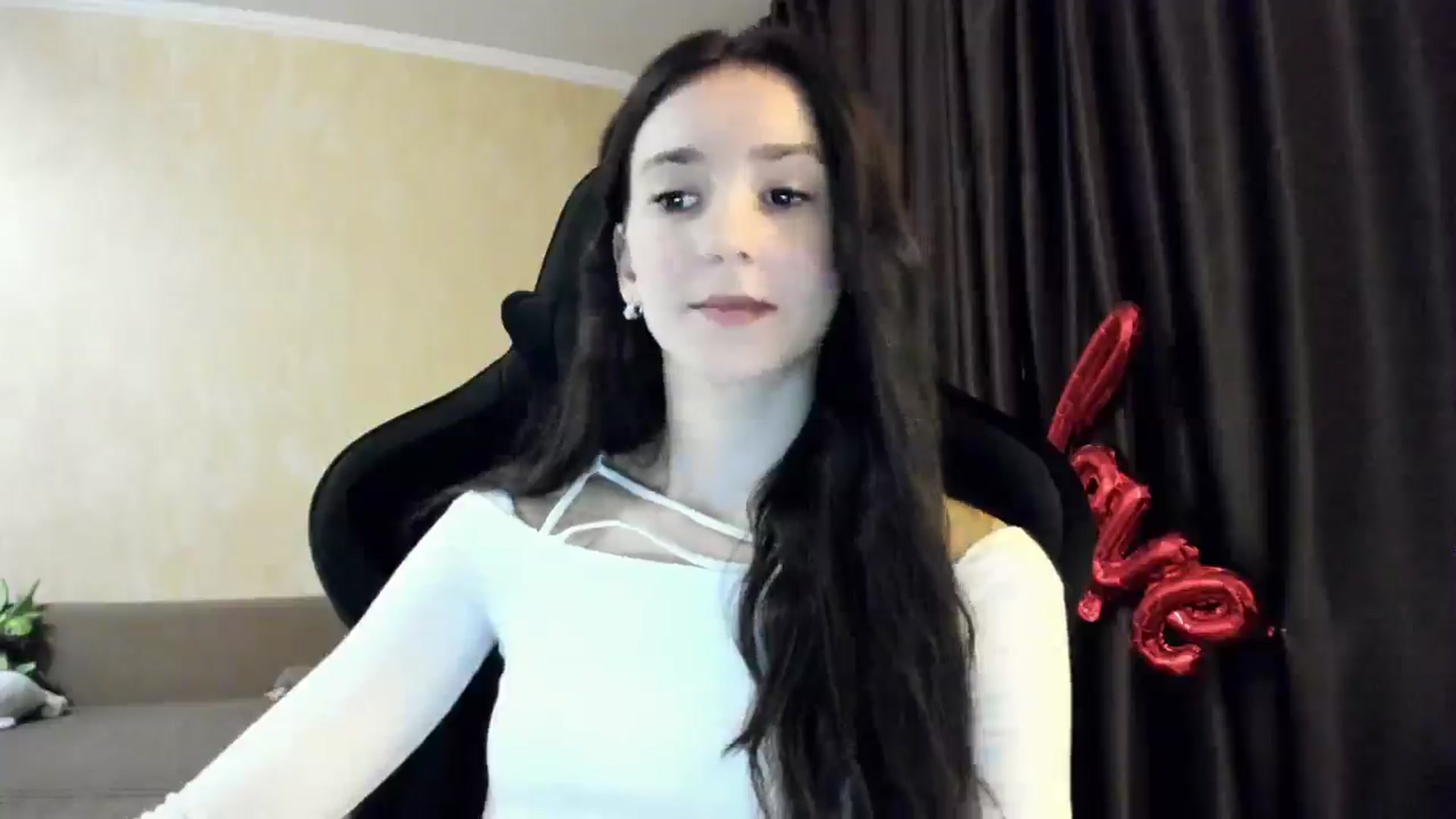Gallery image thumbnail from Madison_Burke's myfreecams stream on, 12/21/2025, 19:59 image 10 of 20