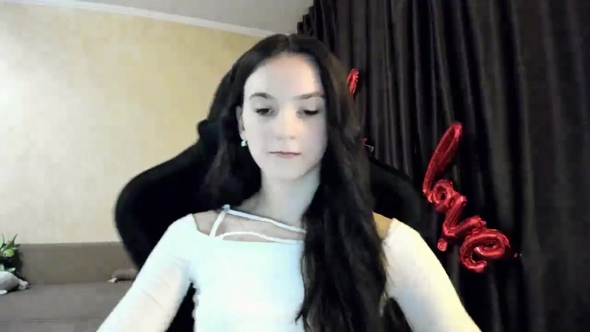 Gallery image thumbnail from Madison_Burke's myfreecams stream on, 12/21/2025, 19:59 image 15 of 20
