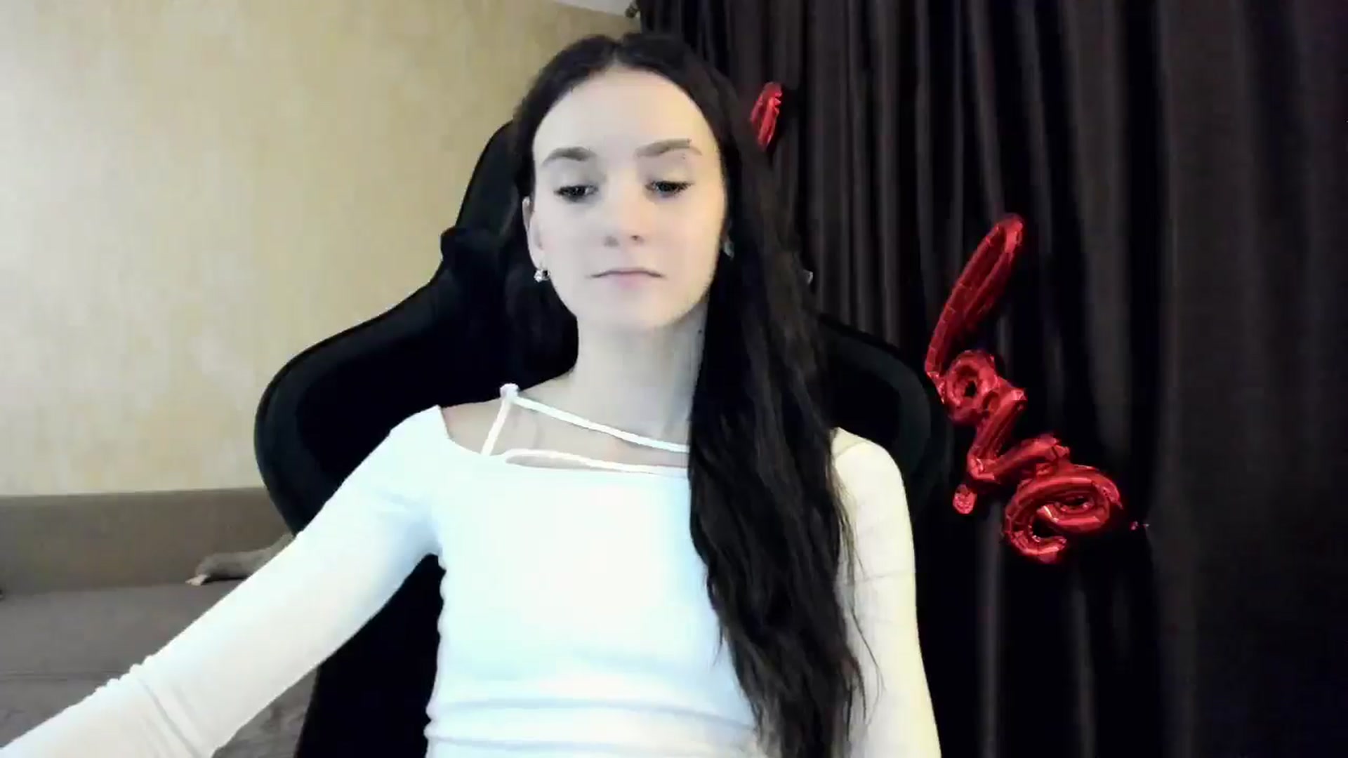 Gallery image thumbnail from Madison_Burke's myfreecams stream on, 12/21/2025, 23:07 image 14 of 20