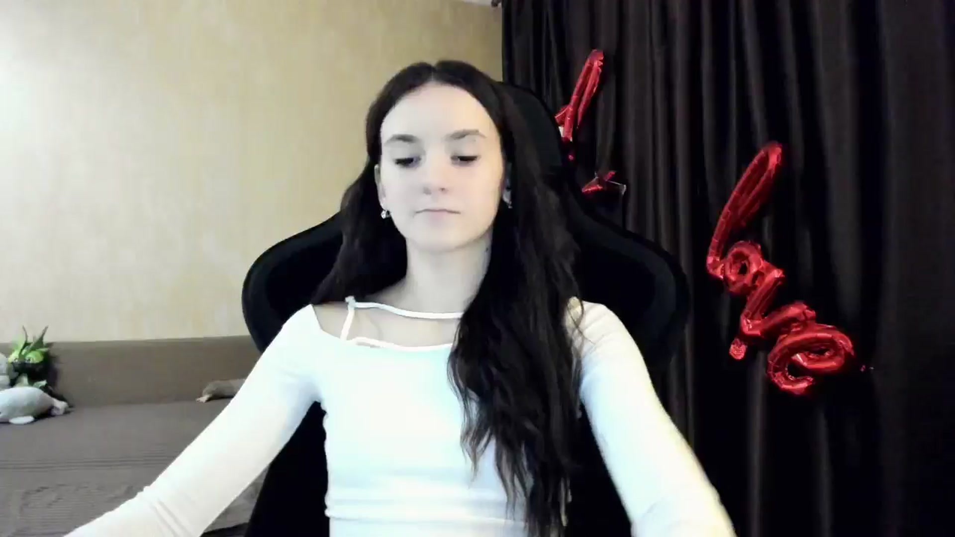 Gallery image thumbnail from Madison_Burke's myfreecams stream on, 12/21/2025, 23:07 image 6 of 20