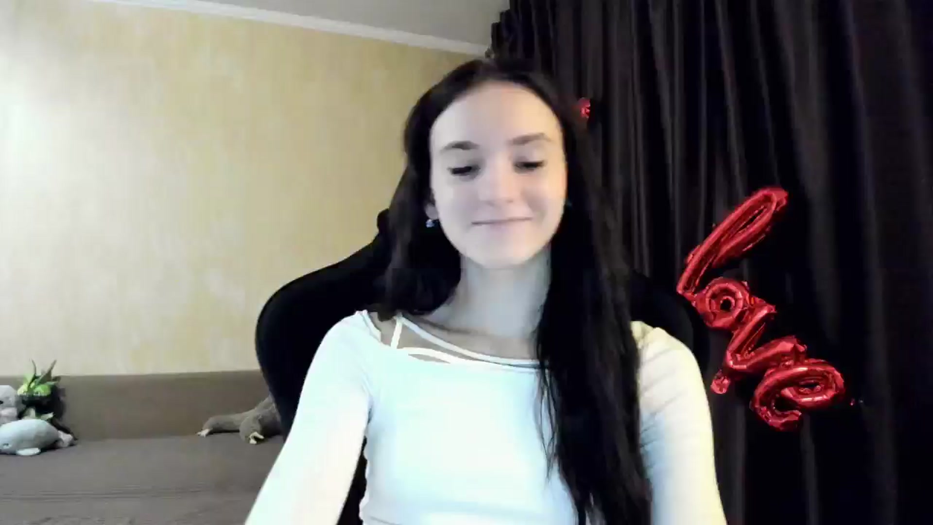 Gallery image thumbnail from Madison_Burke's myfreecams stream on, 12/22/2025, 24:57 image 16 of 20