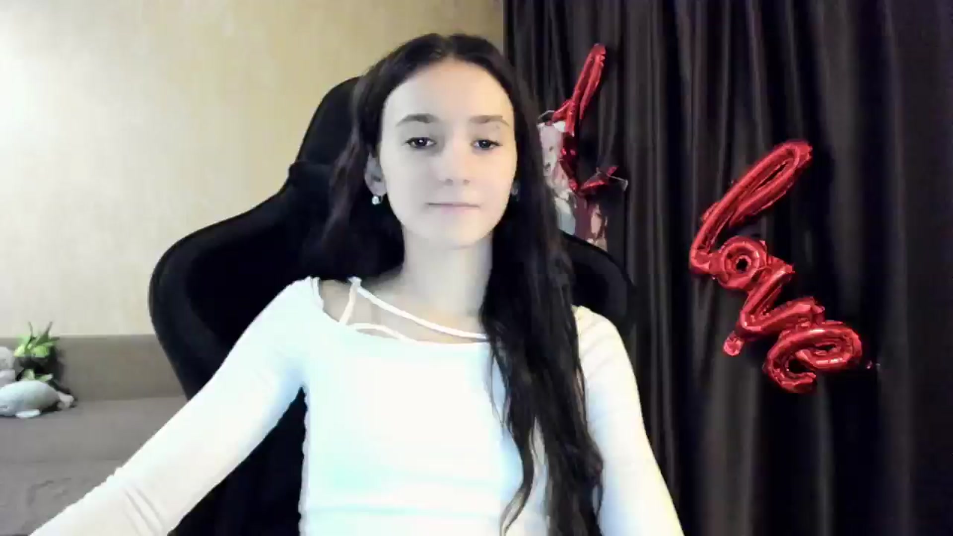 Gallery image thumbnail from Madison_Burke's myfreecams stream on, 12/22/2025, 24:57 image 11 of 20