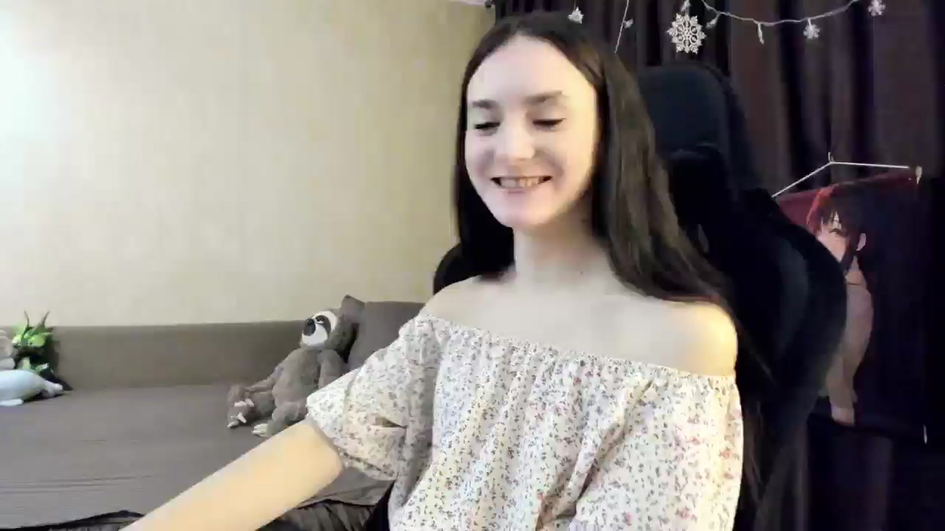 Gallery image thumbnail from Madison_Burke's myfreecams stream on, 12/23/2025, 24:59 image 14 of 20