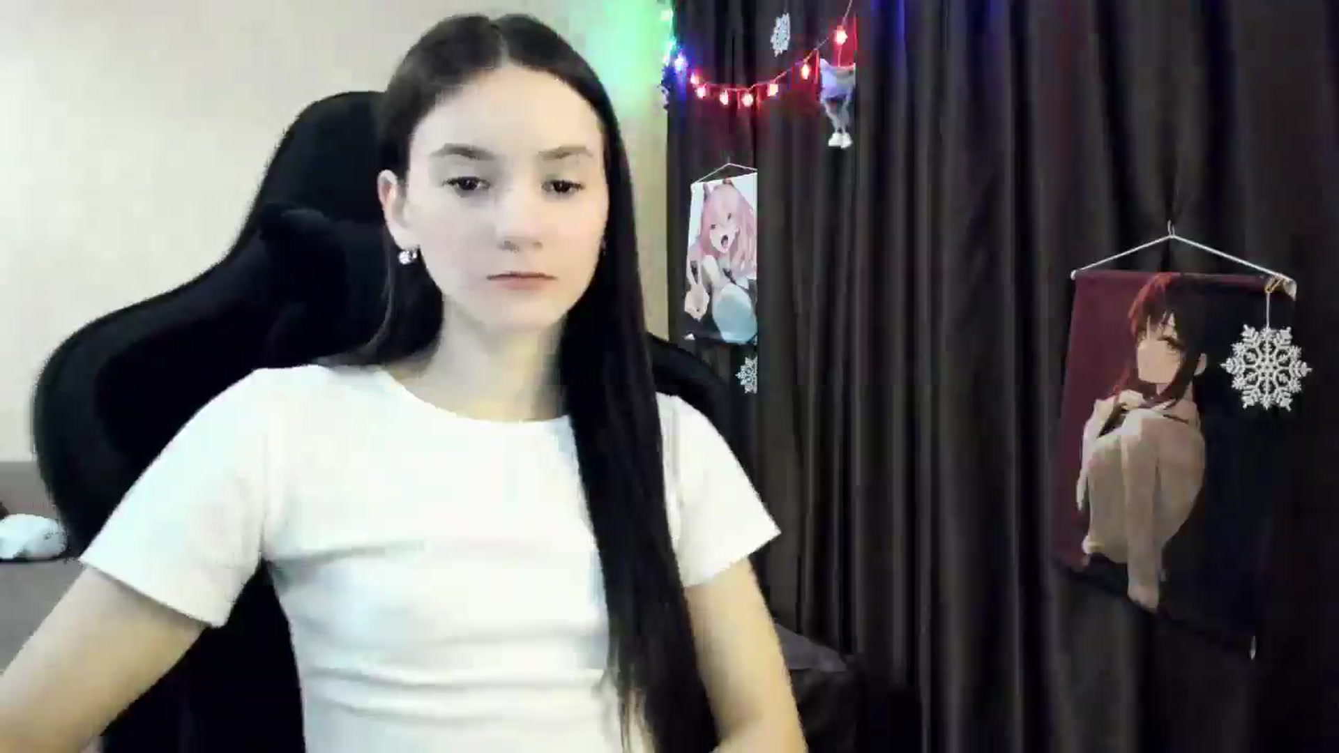 Gallery image thumbnail from Madison_Burke's myfreecams stream on, 12/25/2025, 24:20 image 4 of 20