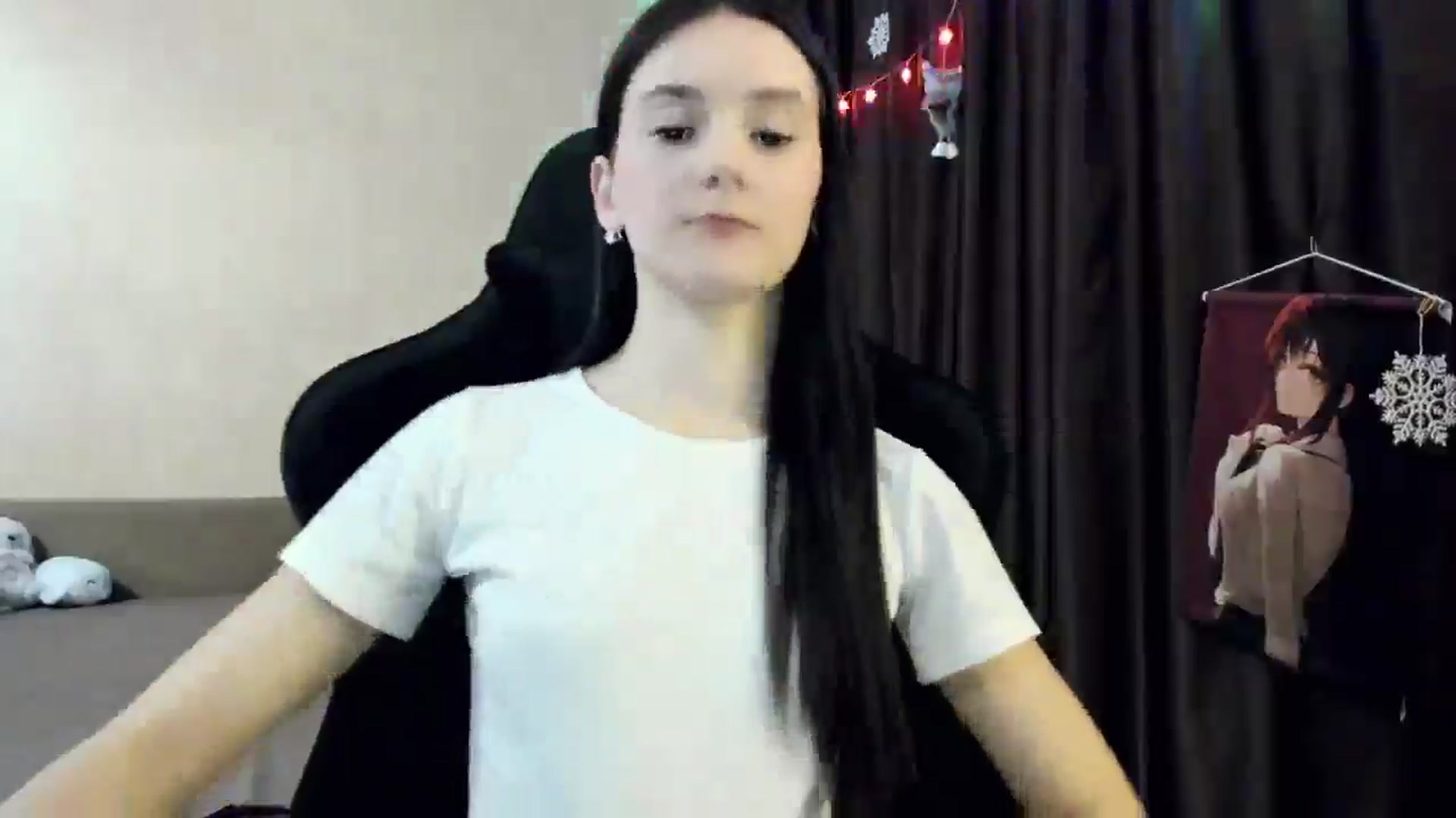 Gallery image thumbnail from Madison_Burke's myfreecams stream on, 12/25/2025, 24:20 image 7 of 20