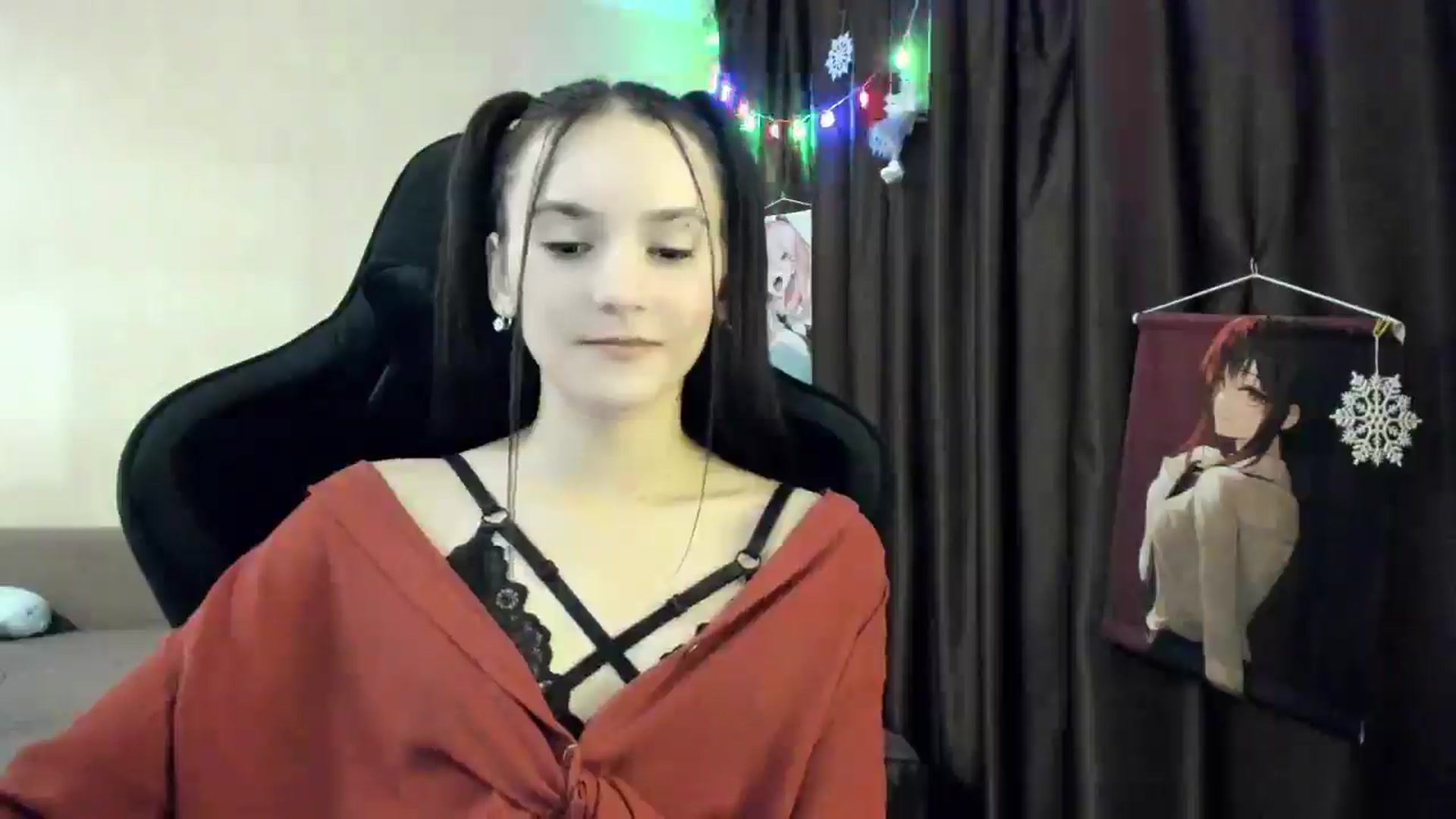 Gallery image thumbnail from Madison_Burke's myfreecams stream on, 12/25/2025, 22:54 image 15 of 20