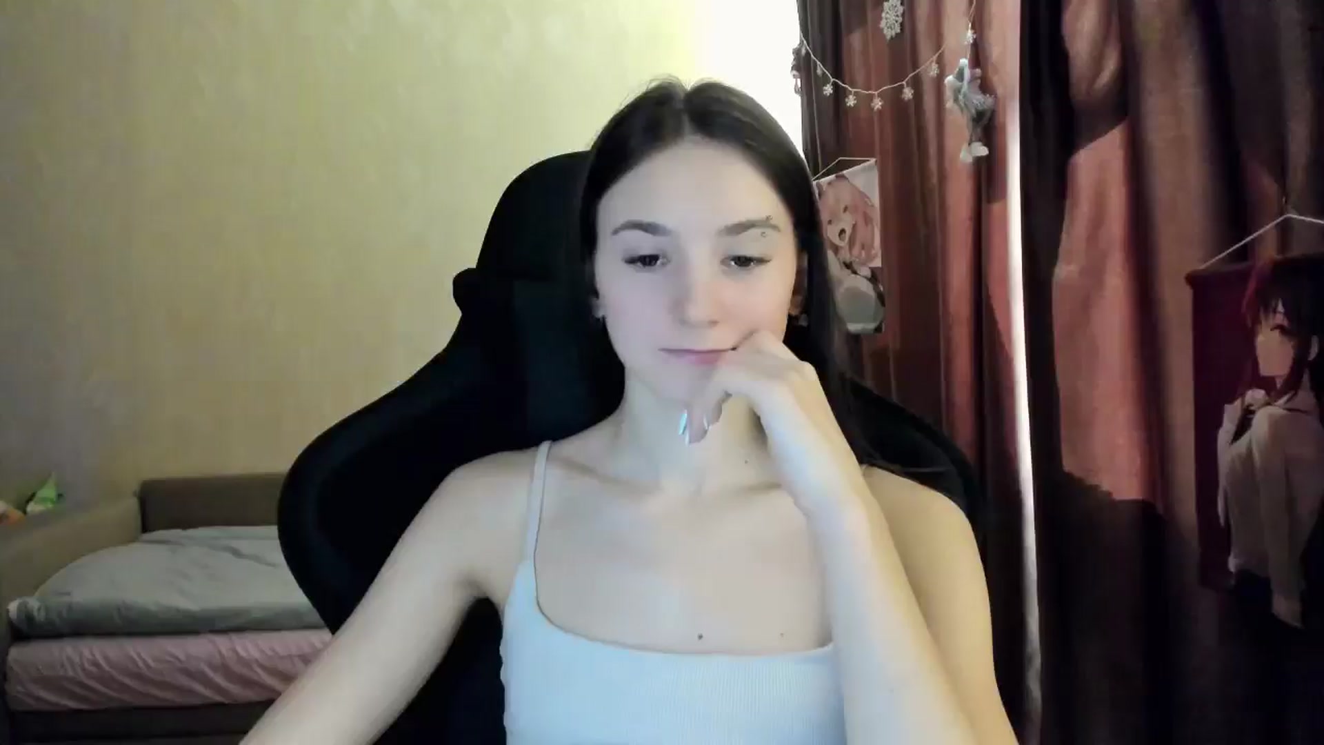 Gallery image thumbnail from Madison_Burke's myfreecams stream on, 02/22/2026, 13:52 image 14 of 20