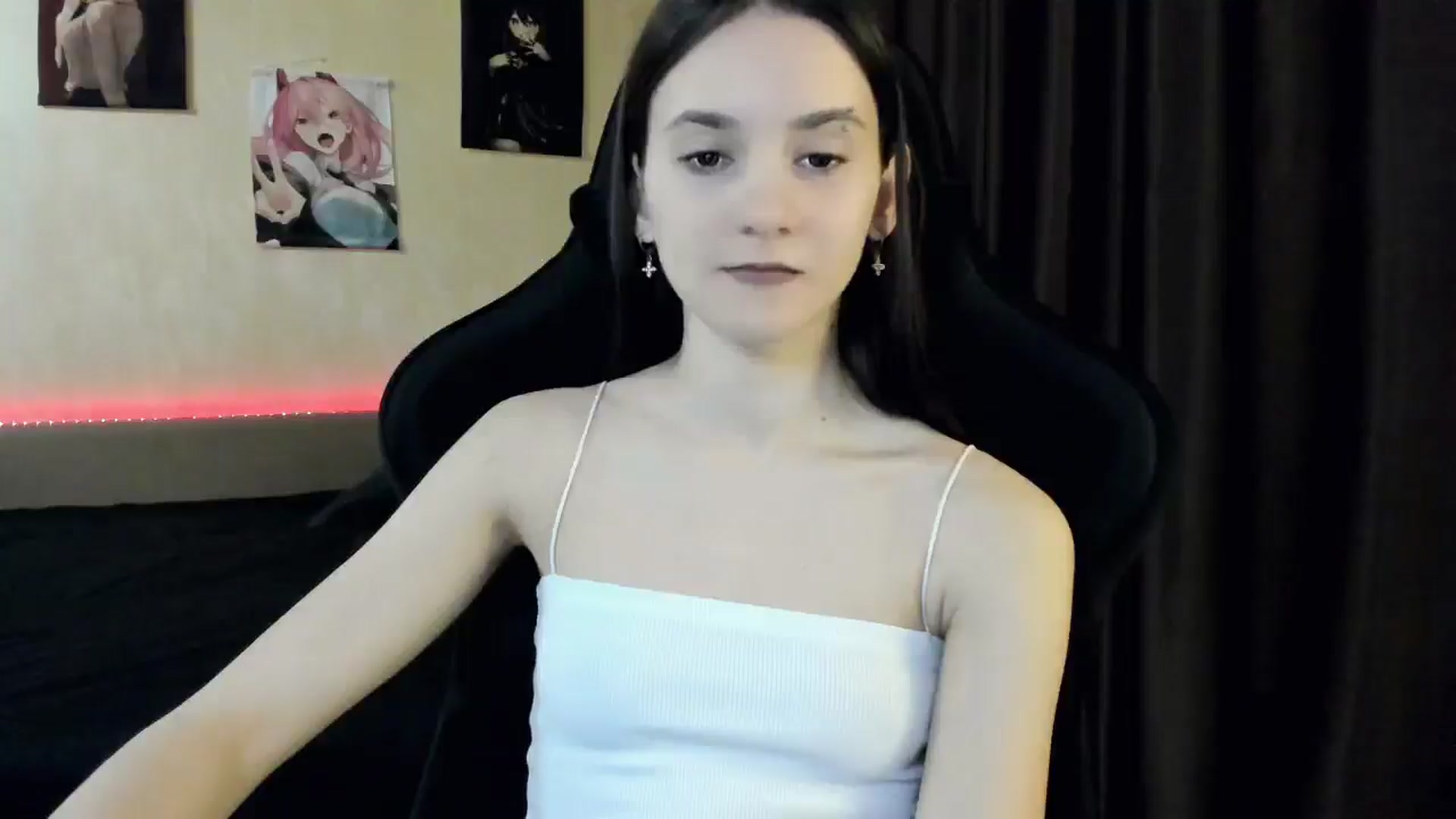 Gallery image thumbnail from Madison_Burke's myfreecams stream on, 04/20/2026, 23:45 image 9 of 20