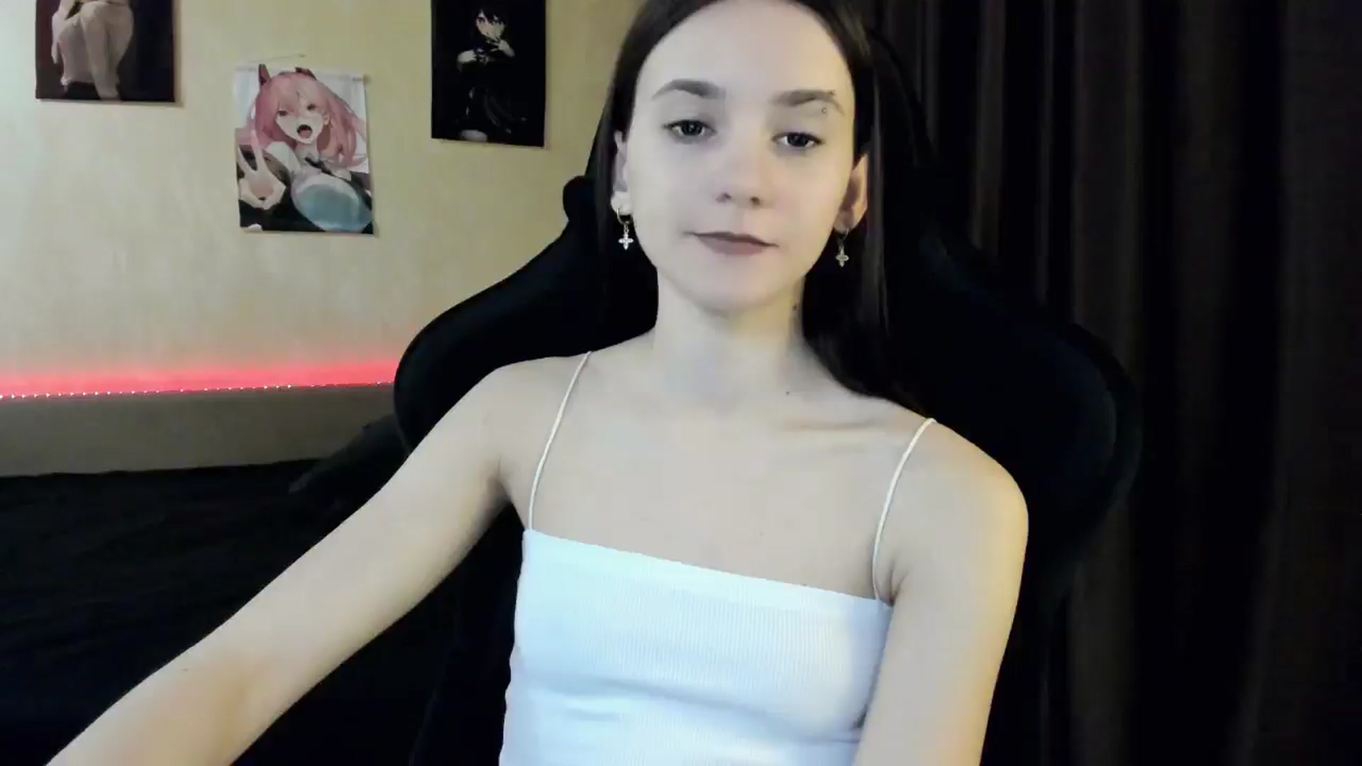 Gallery image thumbnail from Madison_Burke's myfreecams stream on, 04/20/2026, 23:45 image 5 of 20