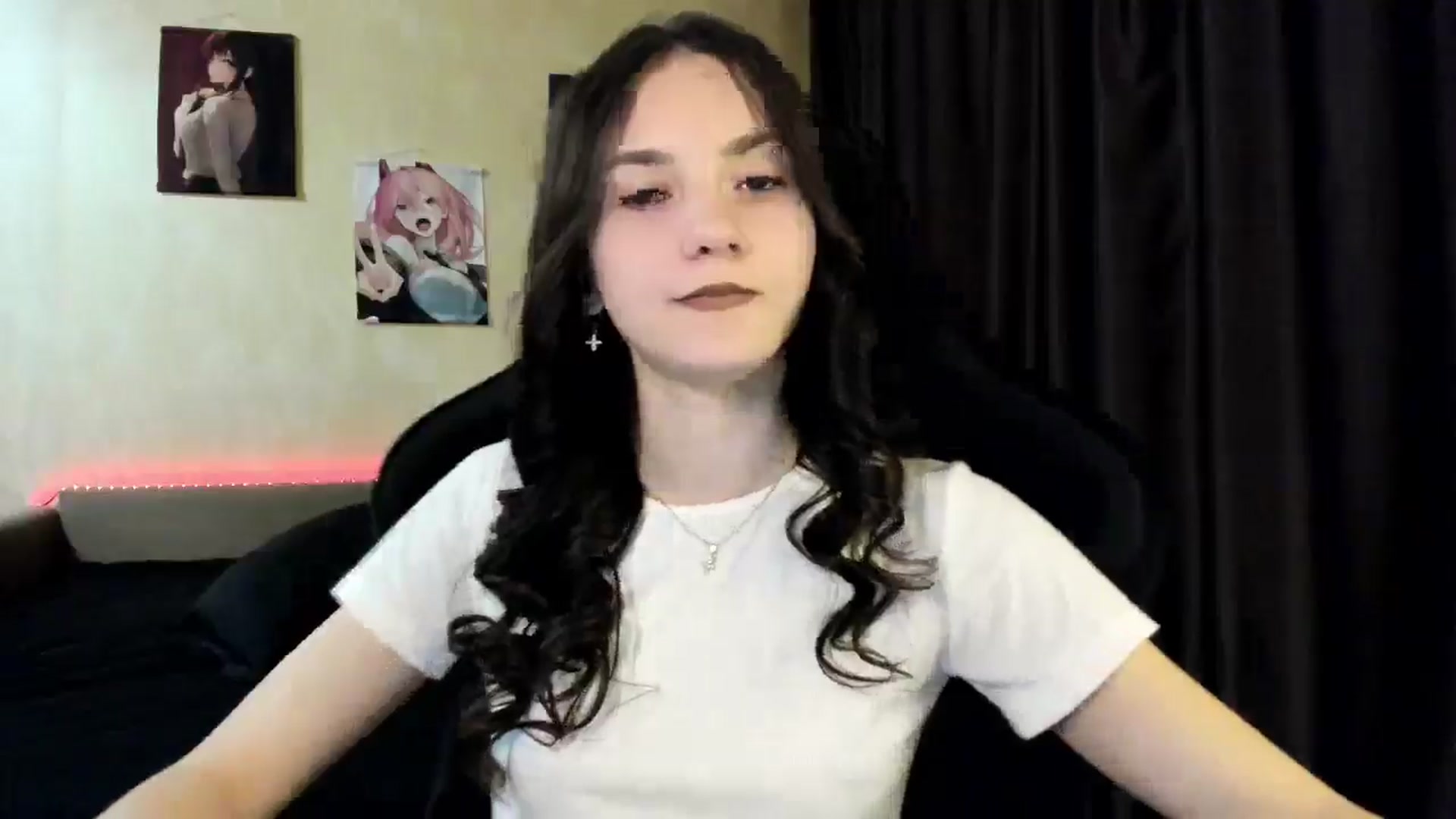 Gallery image thumbnail from Madison_Burke's myfreecams stream on, 04/21/2026, 18:51 image 2 of 20