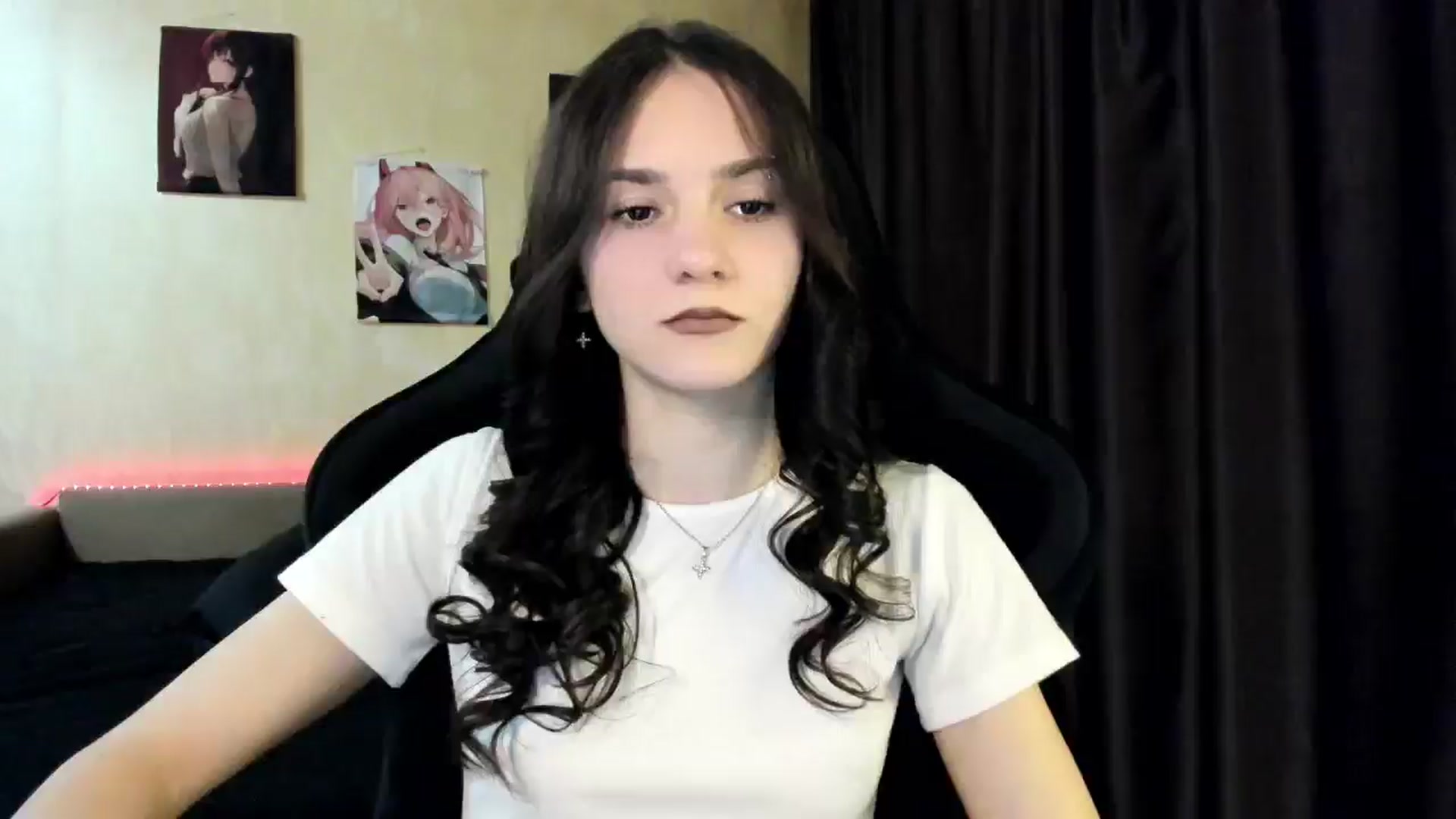 Gallery image thumbnail from Madison_Burke's myfreecams stream on, 04/21/2026, 18:51 image 7 of 20