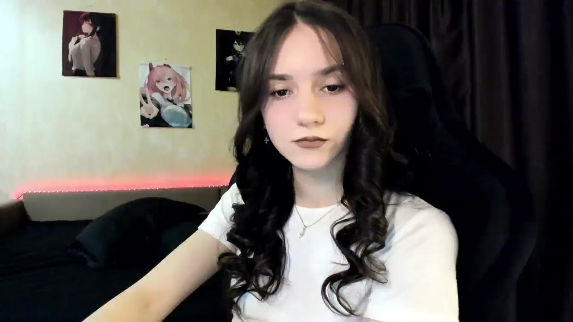 Gallery image thumbnail from Madison_Burke's myfreecams stream on, 04/21/2026, 18:51 image 9 of 20