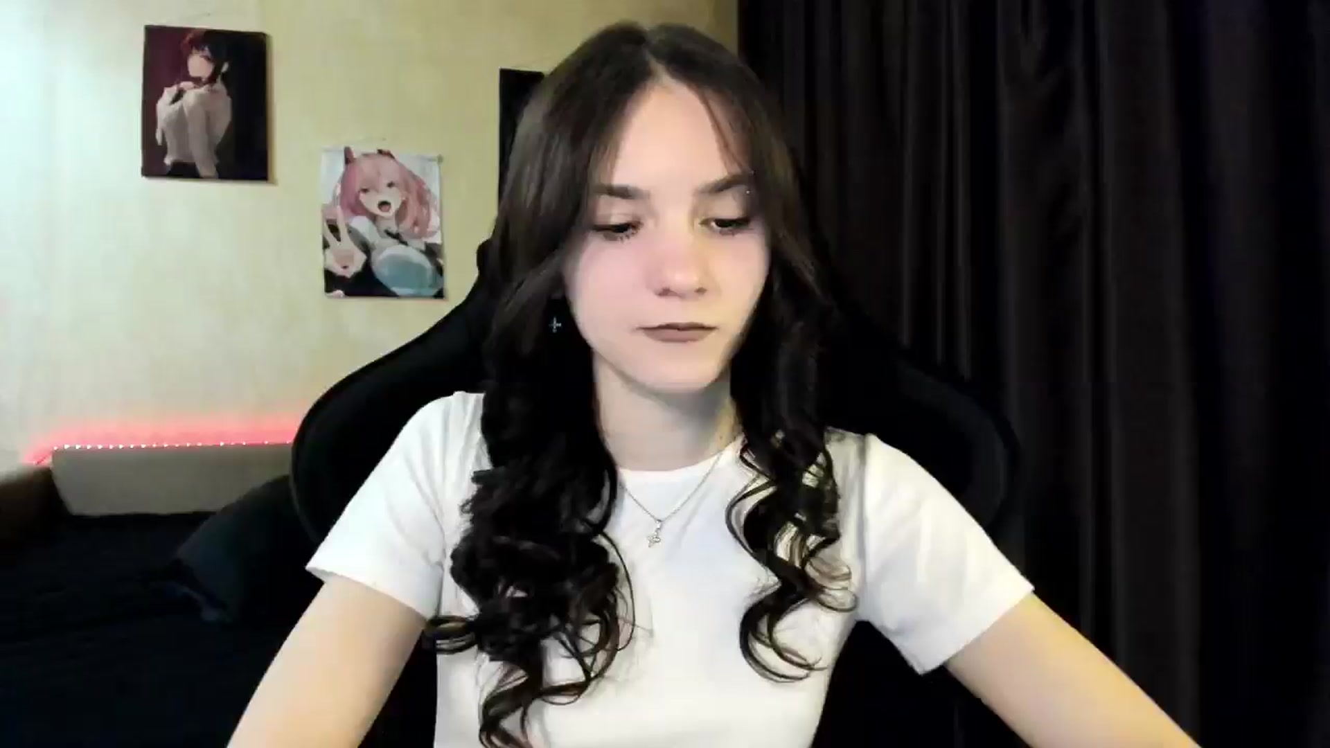 Gallery image thumbnail from Madison_Burke's myfreecams stream on, 04/21/2026, 18:51 image 13 of 20