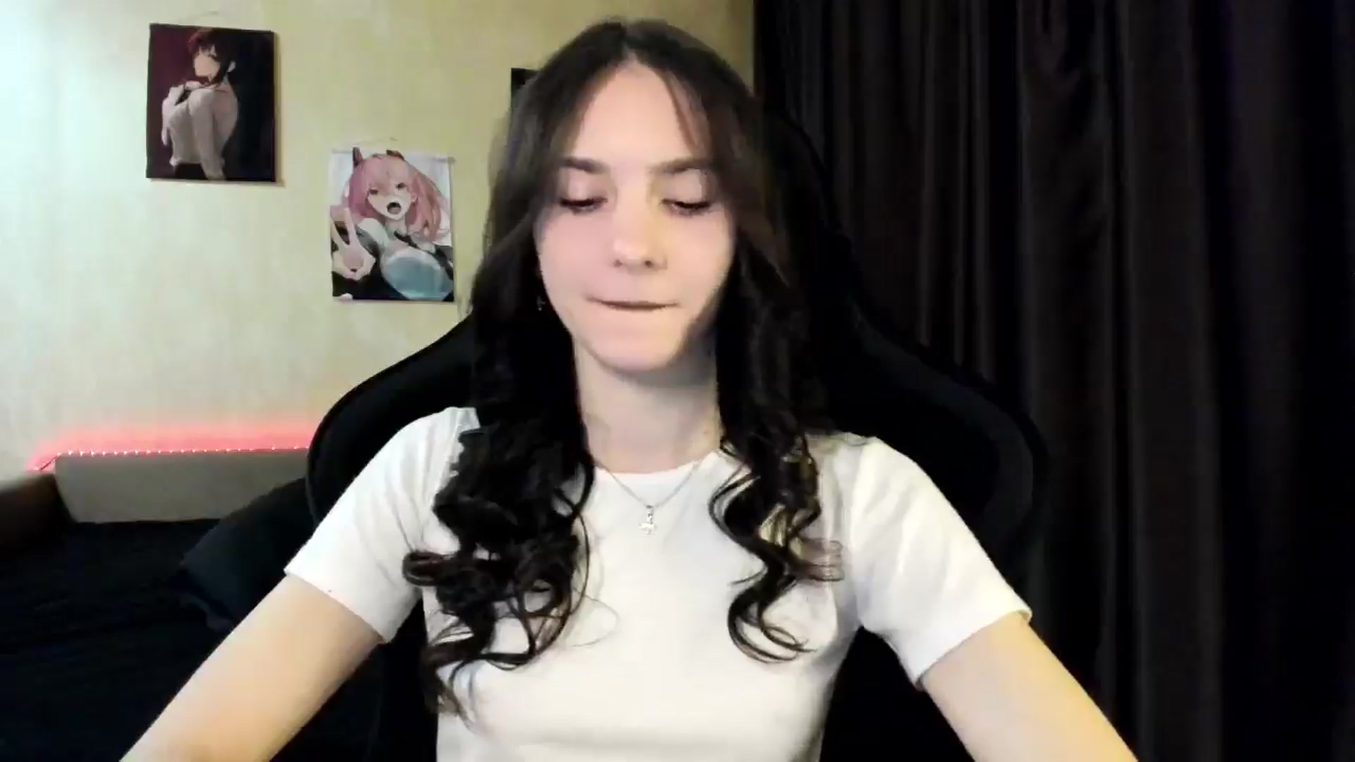 Gallery image thumbnail from Madison_Burke's myfreecams stream on, 04/21/2026, 18:51 image 6 of 20