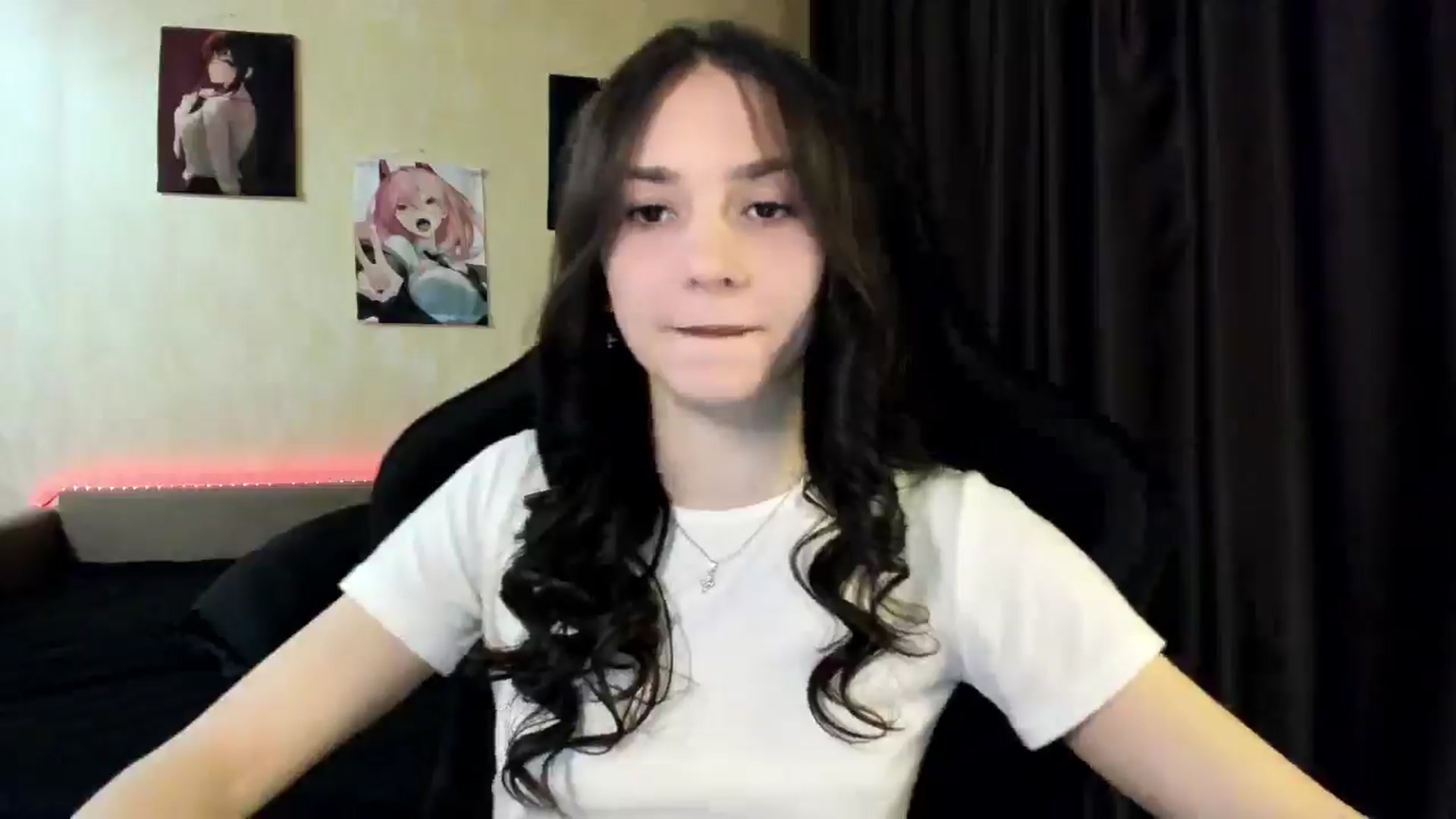 Gallery image thumbnail from Madison_Burke's myfreecams stream on, 04/21/2026, 18:51 image 15 of 20