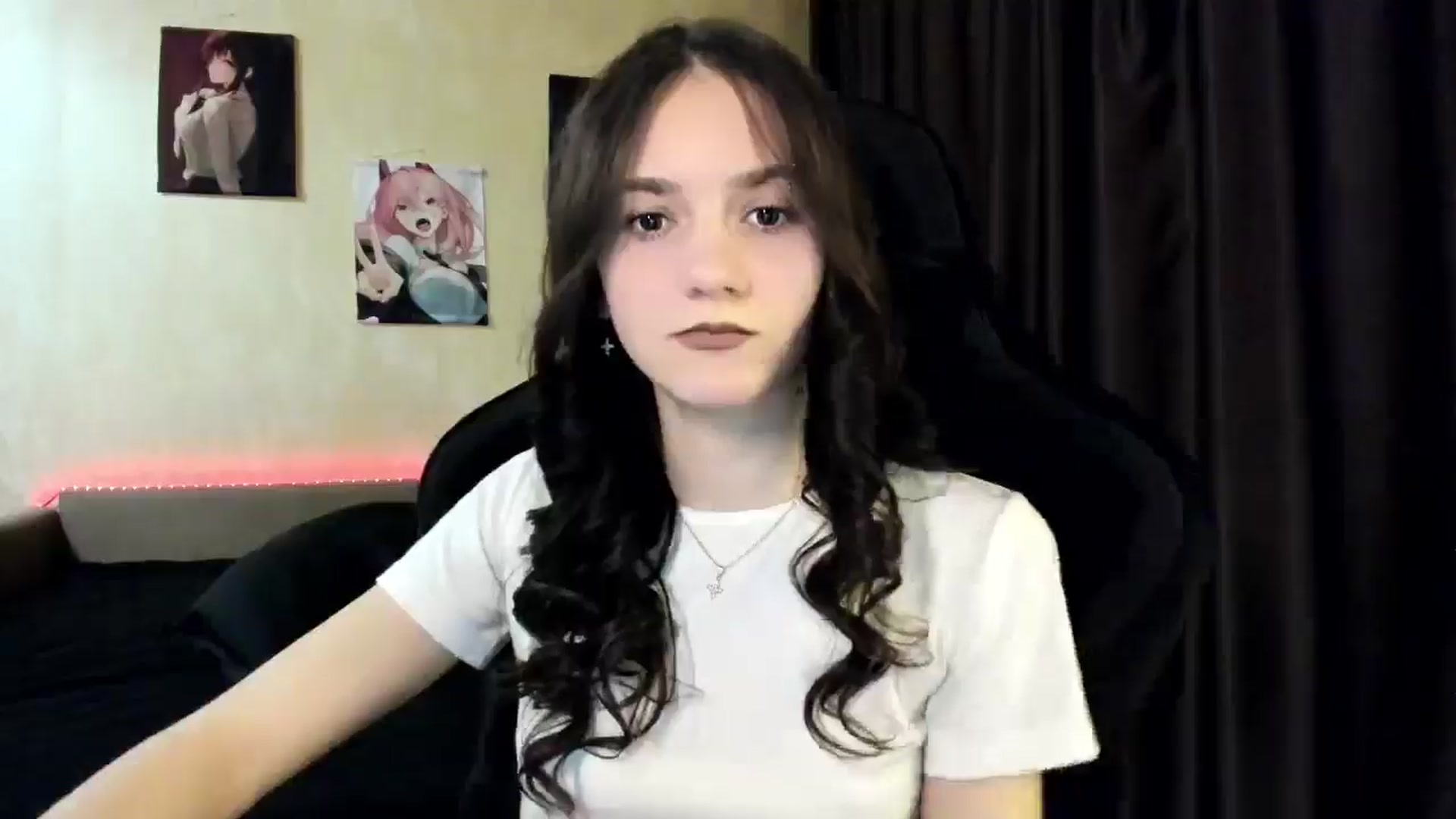 Gallery image thumbnail from Madison_Burke's myfreecams stream on, 04/21/2026, 18:51 image 12 of 20