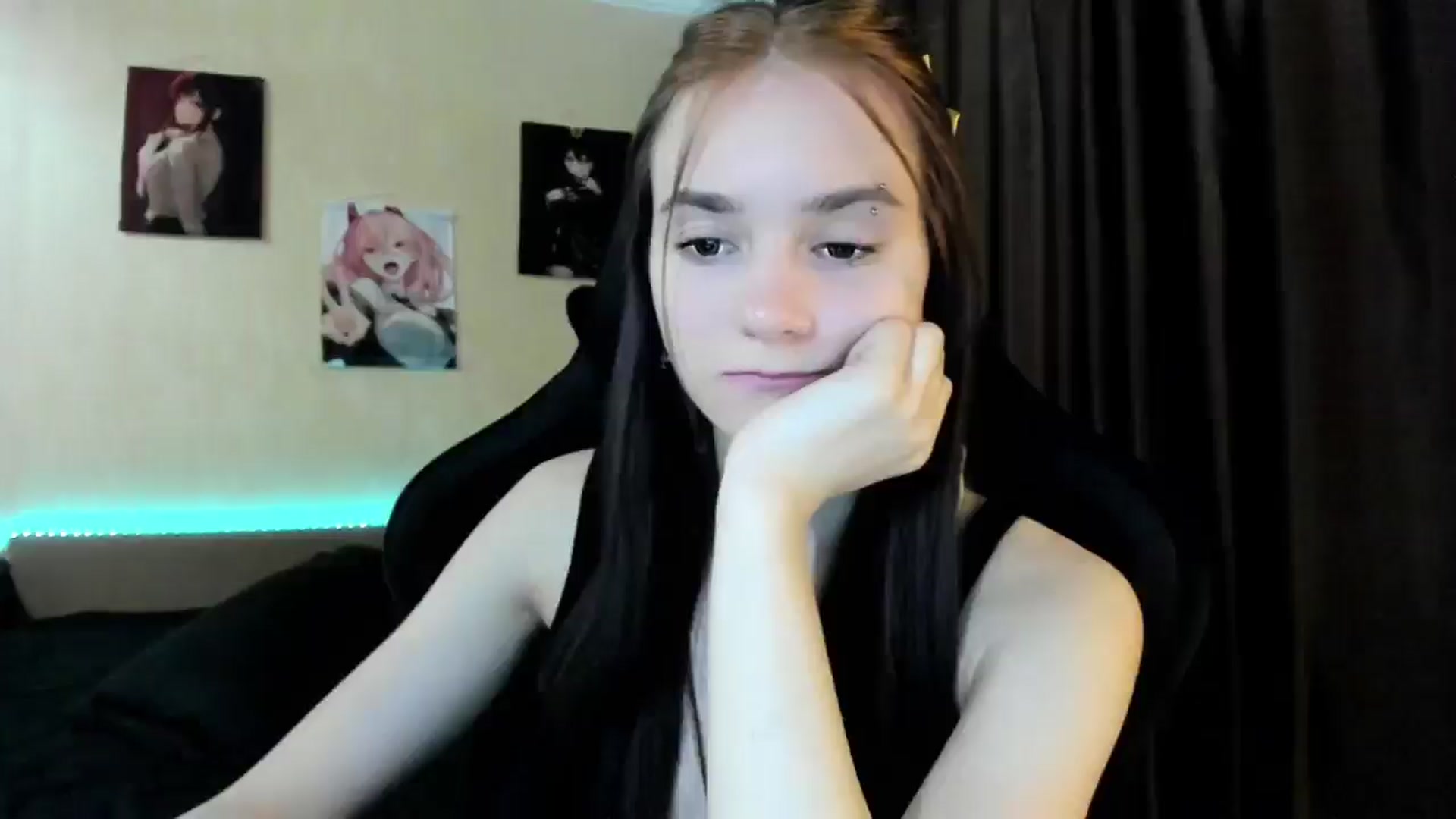 Gallery image thumbnail from Madison_Burke's myfreecams stream on, 04/28/2026, 07:55 image 9 of 20