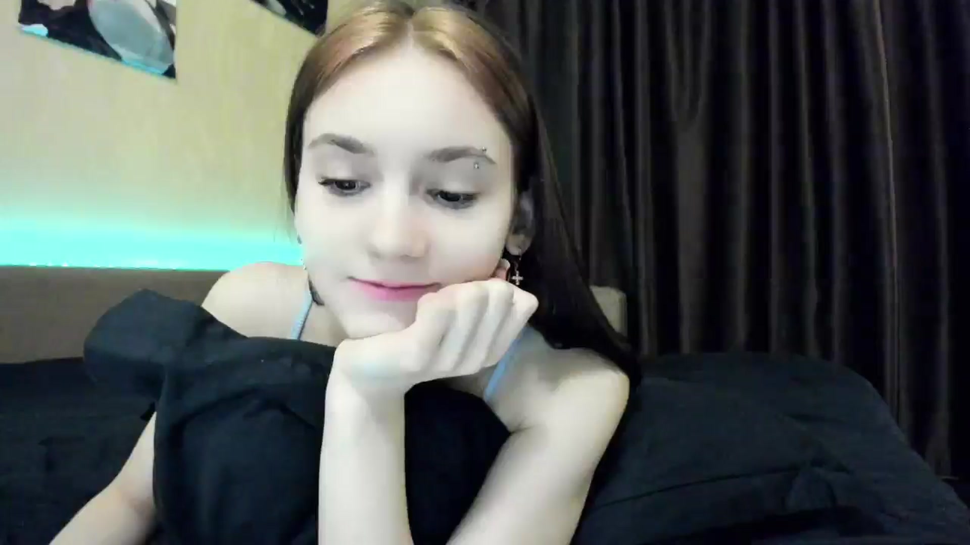 Gallery image thumbnail from Madison_Burke's myfreecams stream on, 04/30/2026, 18:00 image 14 of 20