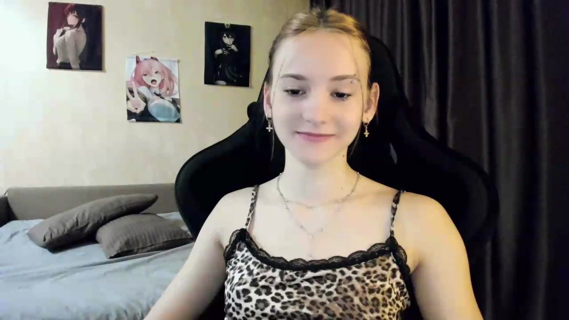 Gallery image thumbnail from Madison_Burke's myfreecams stream on, 05/20/2026, 24:35 image 17 of 20