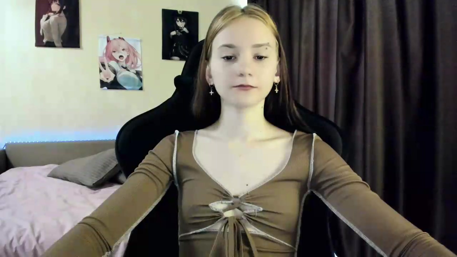 Gallery image thumbnail from Madison_Burke's myfreecams stream on, 05/26/2026, 04:06 image 5 of 20