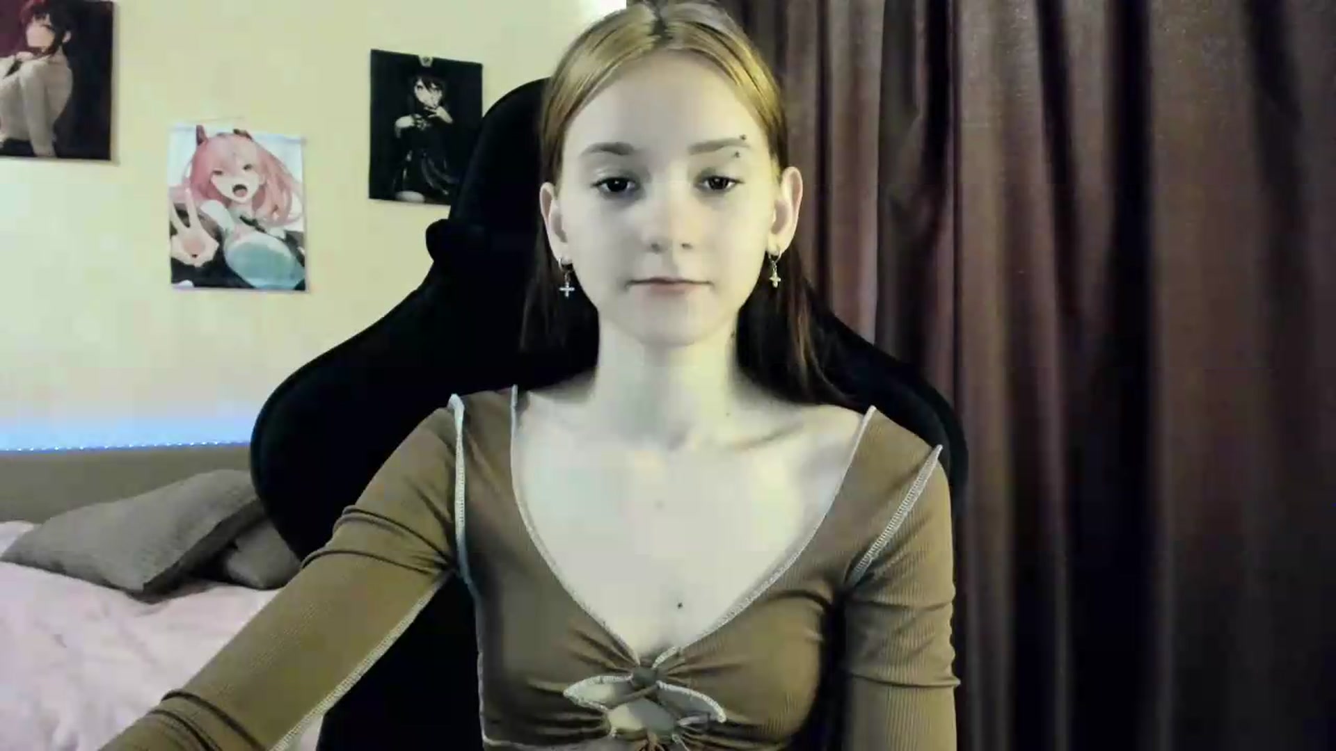 Gallery image thumbnail from Madison_Burke's myfreecams stream on, 05/26/2026, 05:59 image 18 of 20