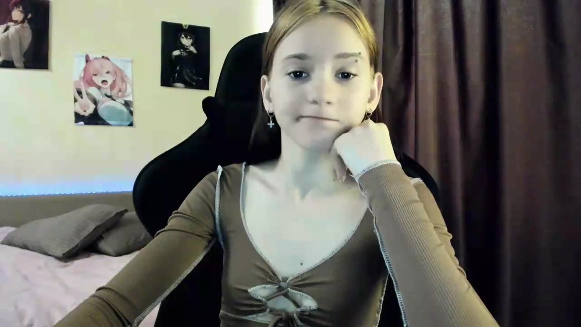 Gallery image thumbnail from Madison_Burke's myfreecams stream on, 05/26/2026, 05:59 image 13 of 20